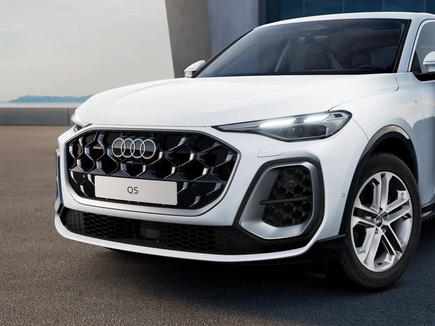 Zdjęcie&nbsp;Audi Q5 Sportback&nbsp;TFSI 150 kW S tronic&nbsp;– Ujęcie: reflektory