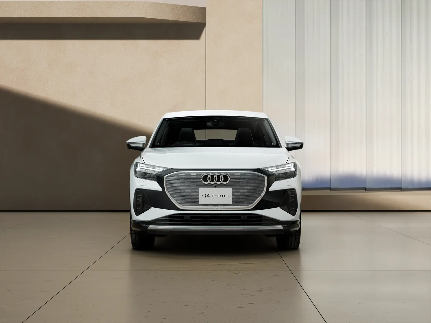 Audi Q4 Sportback e-tron 45 e-tron advanced 210,00 kW フロントビュー