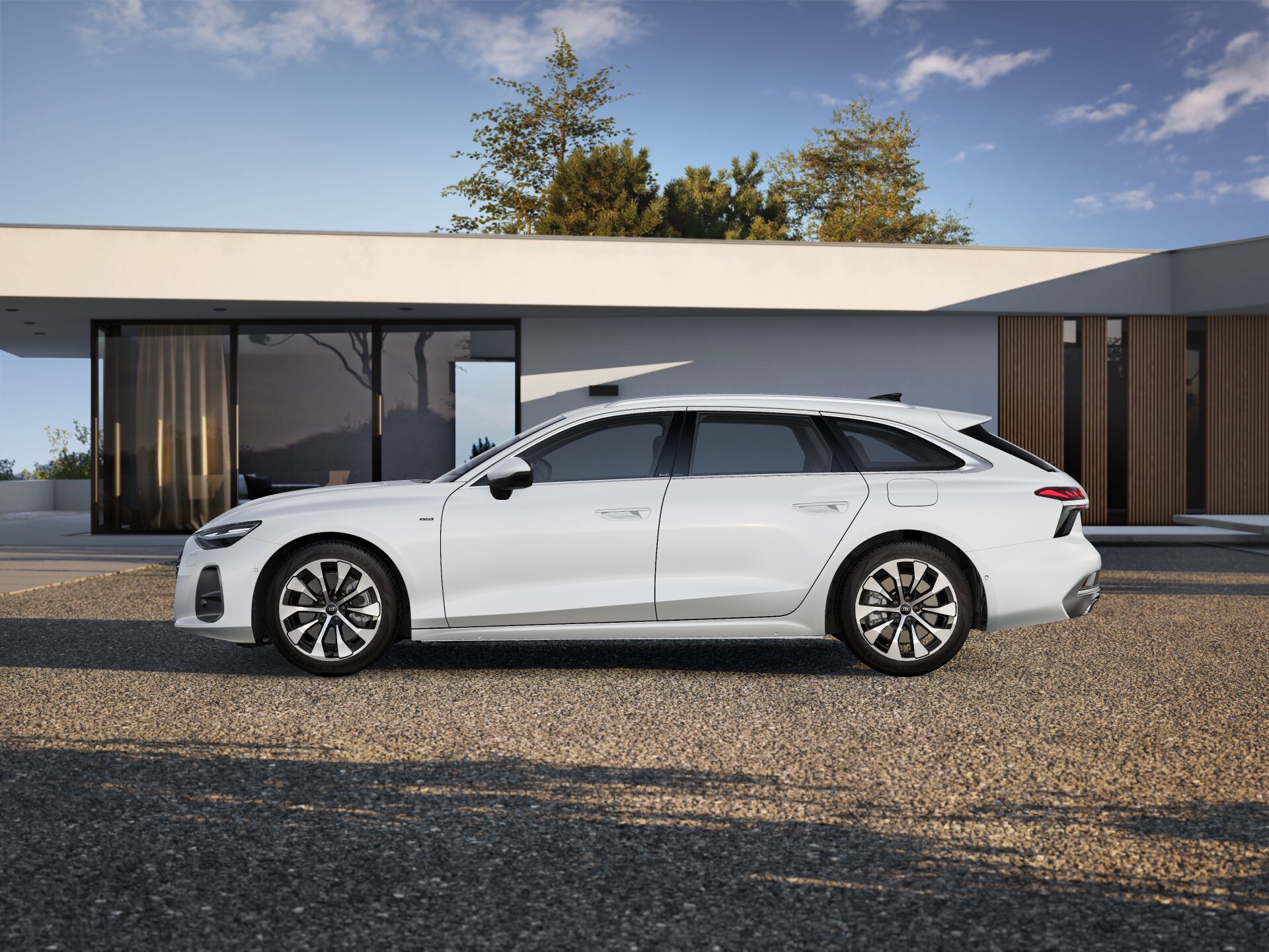 A6 Avant e-hybrid EXTERIOR-PARALLEL-SIDE