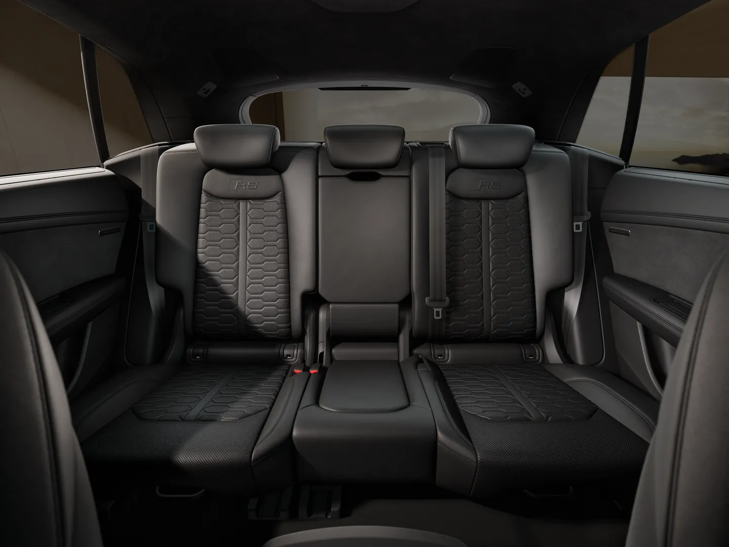 Zdjęcie Audi RS Q8 SUV RS Q8 SUV performance 471 kW tiptronic – Ujęcie: tylne fotele