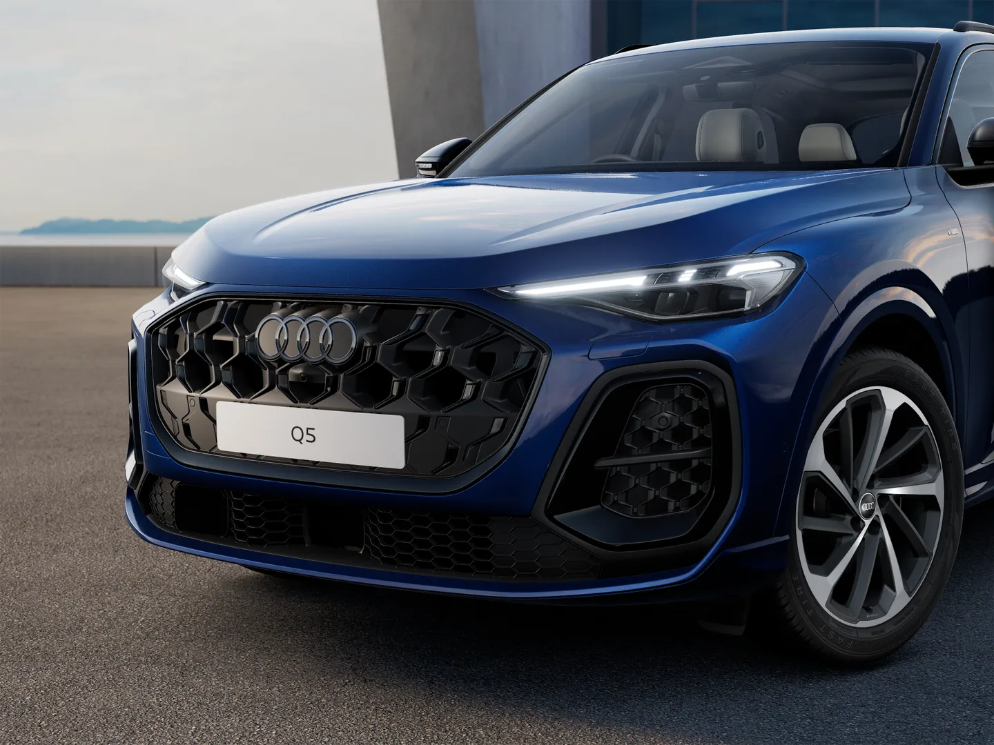 Image about Audi Q5 SUV TFSI S tronic
