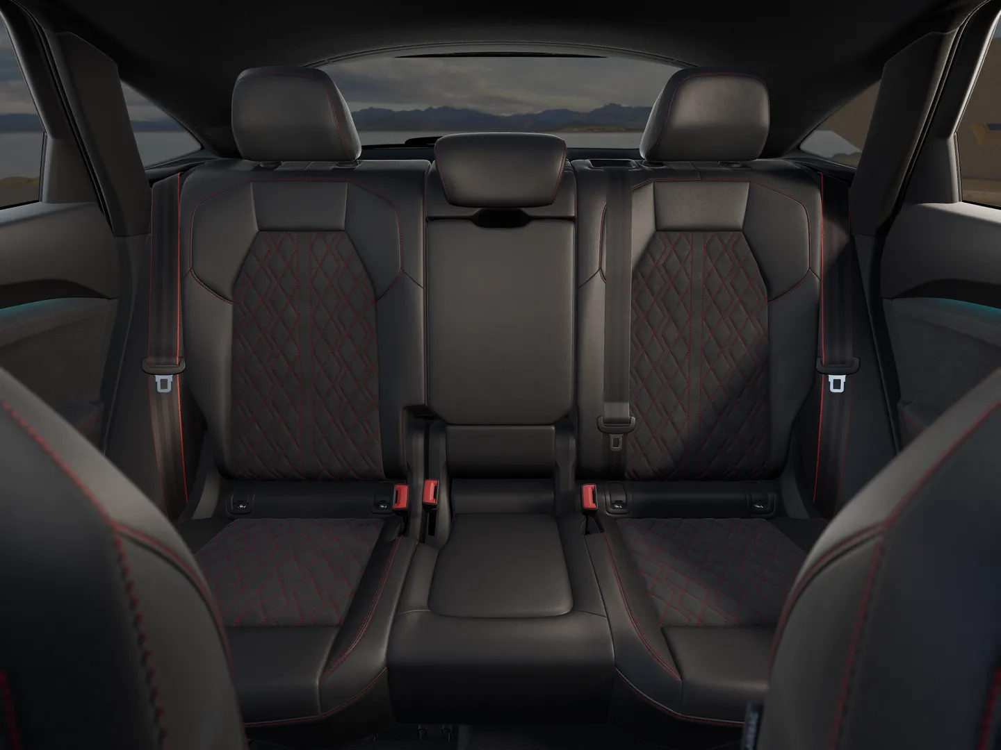 Zdjęcie Audi SQ5 Sportback SQ5 Sportback TFSI 270 kW S tronic – Ujęcie: tylne fotele