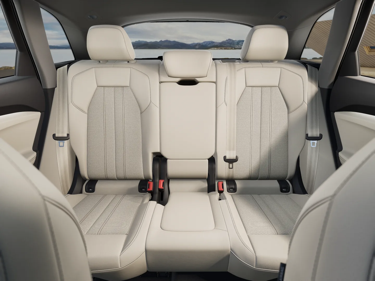 Zdjęcie Audi Q5 SUV TDI quattro 150 kW S tronic – Ujęcie: tylne fotele