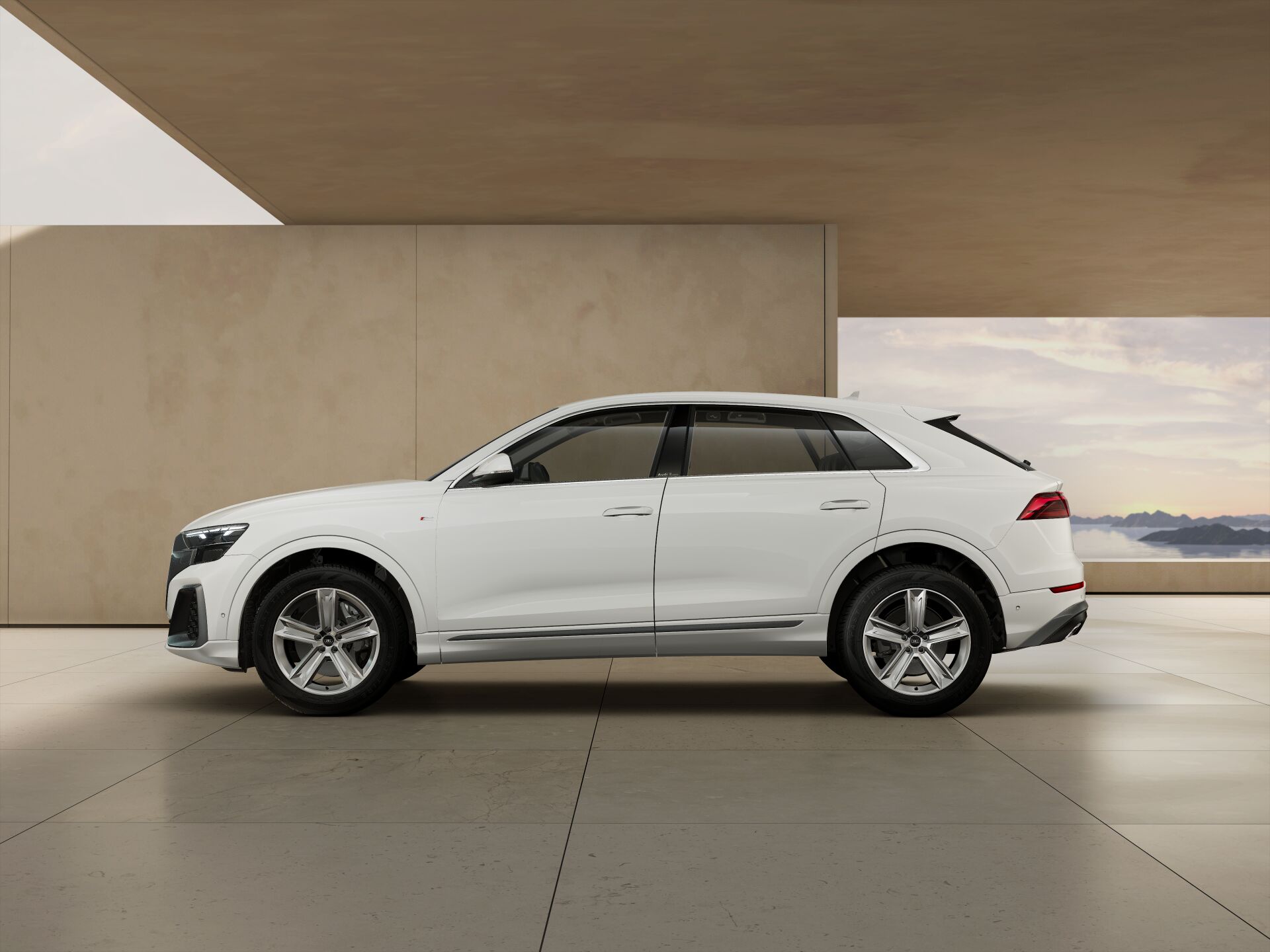 Q8 SUV EXTERIOR-PARALLEL-SIDE