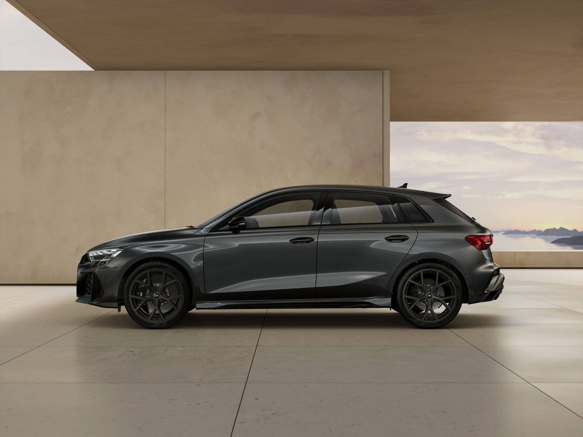 RS 3 Sportback EXTERIOR-PARALLEL-SIDE