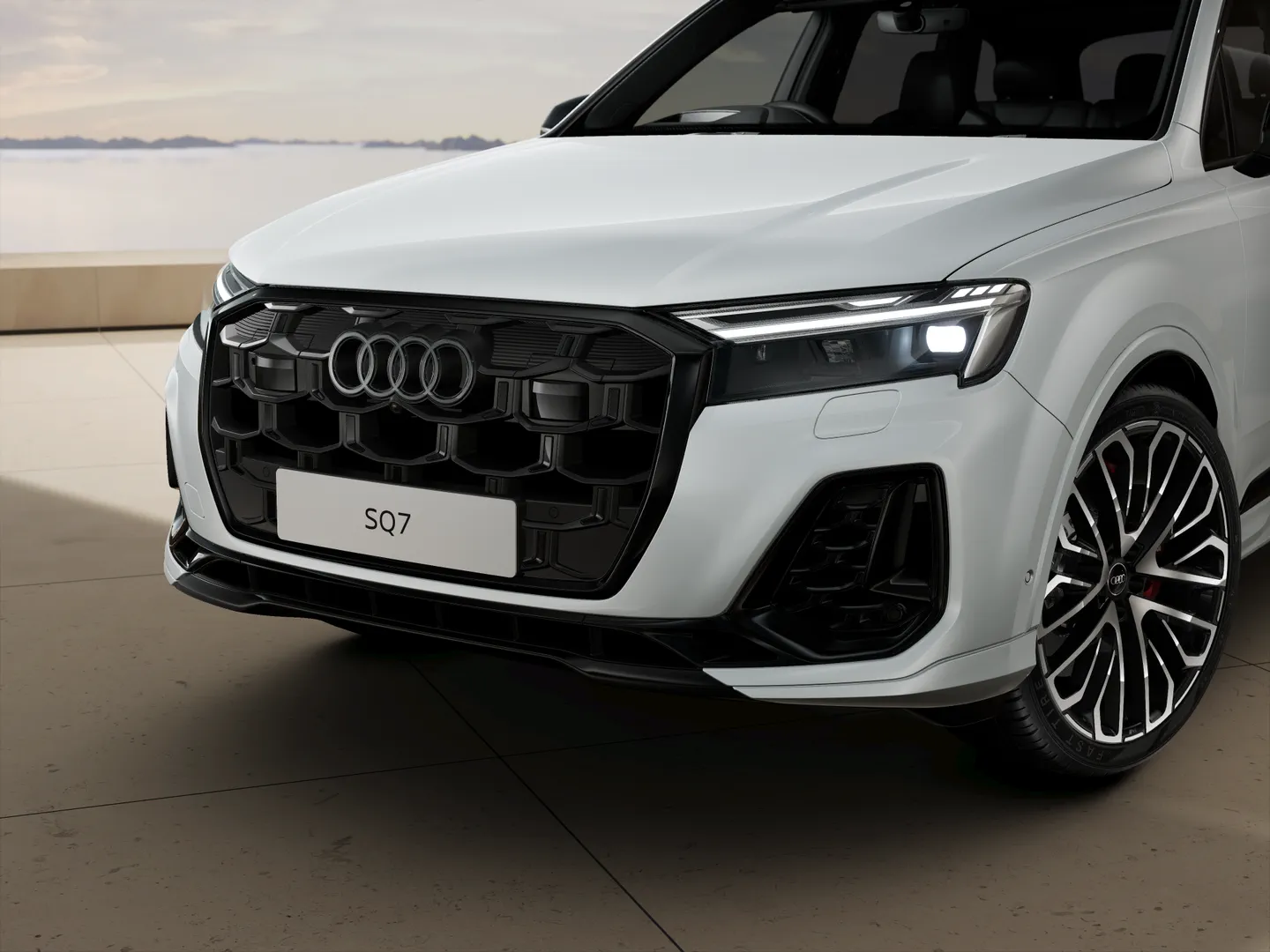 Image about Audi SQ7 TFSI quattro tiptronic
