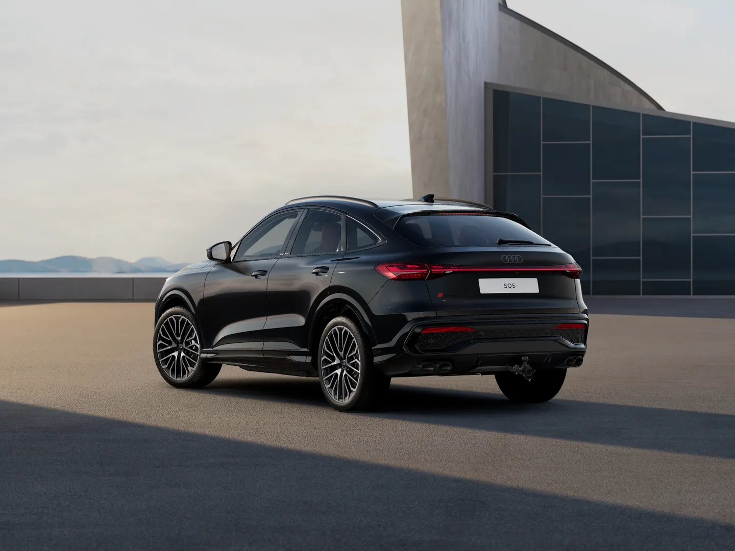 Zdjęcie&nbsp;Audi SQ5 Sportback&nbsp;SQ5 Sportback TFSI 270 kW S tronic&nbsp;– Ujęcie: tył 3/4