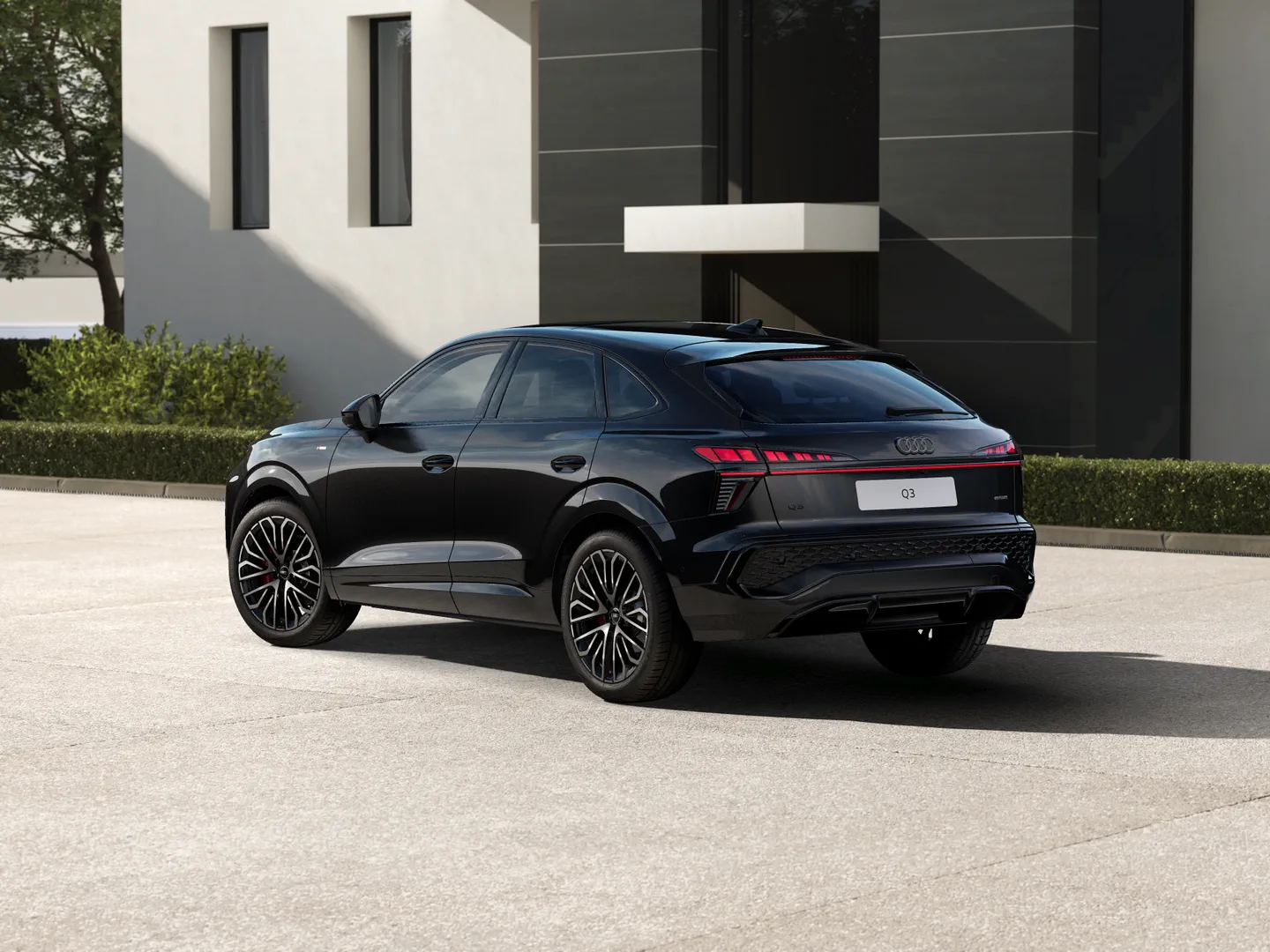 Image about Audi Q3 Sportback TFSI quattro 195 kW