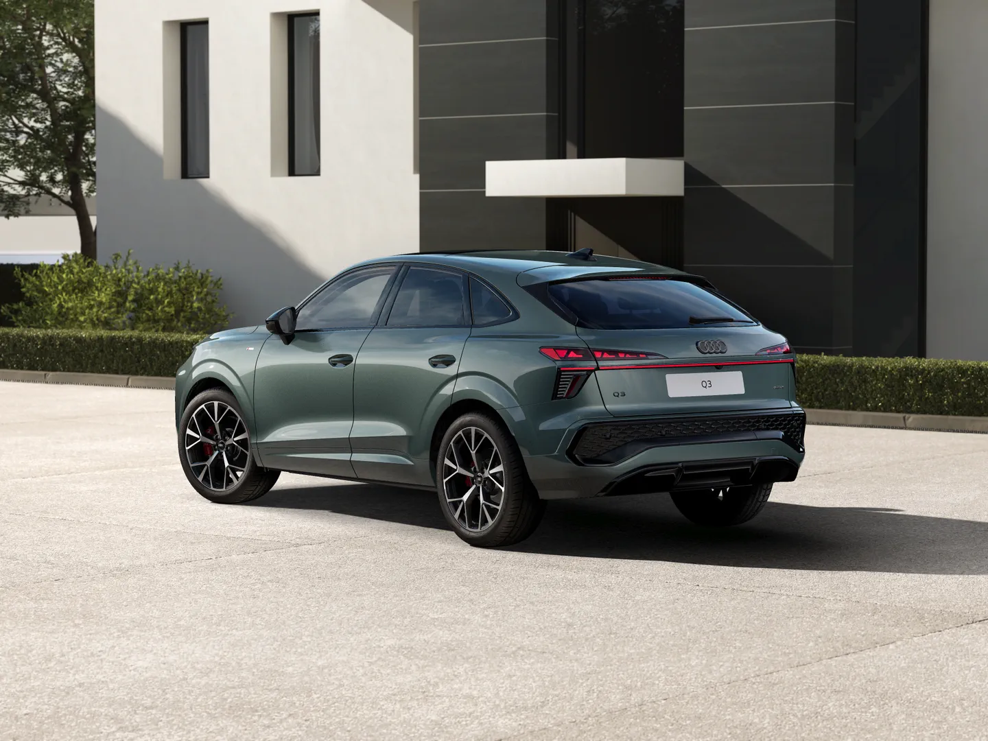 Image about Audi Q3 Sportback TFSI quattro 195 kW