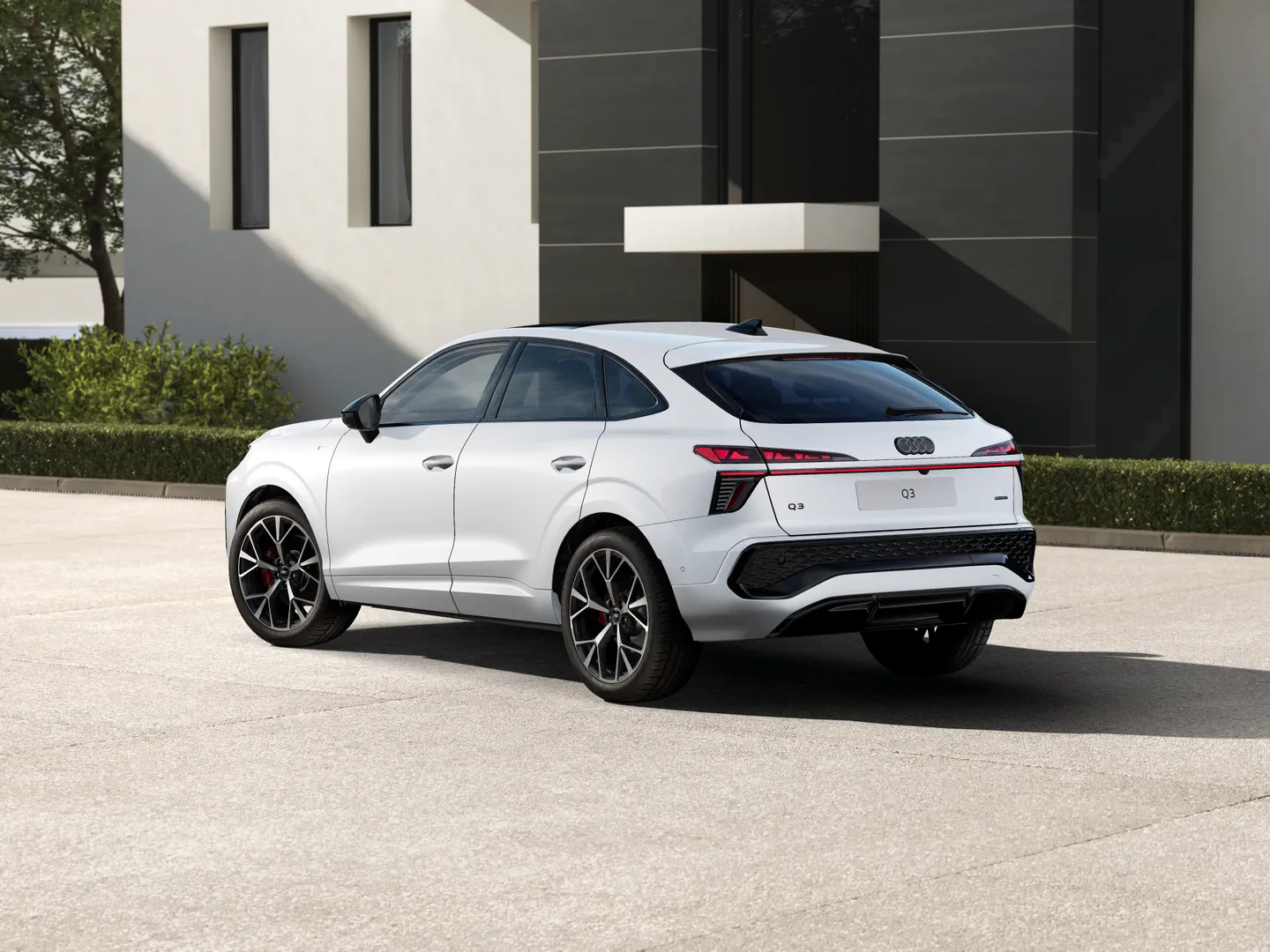 Image about Audi Q3 Sportback TFSI quattro 195 kW