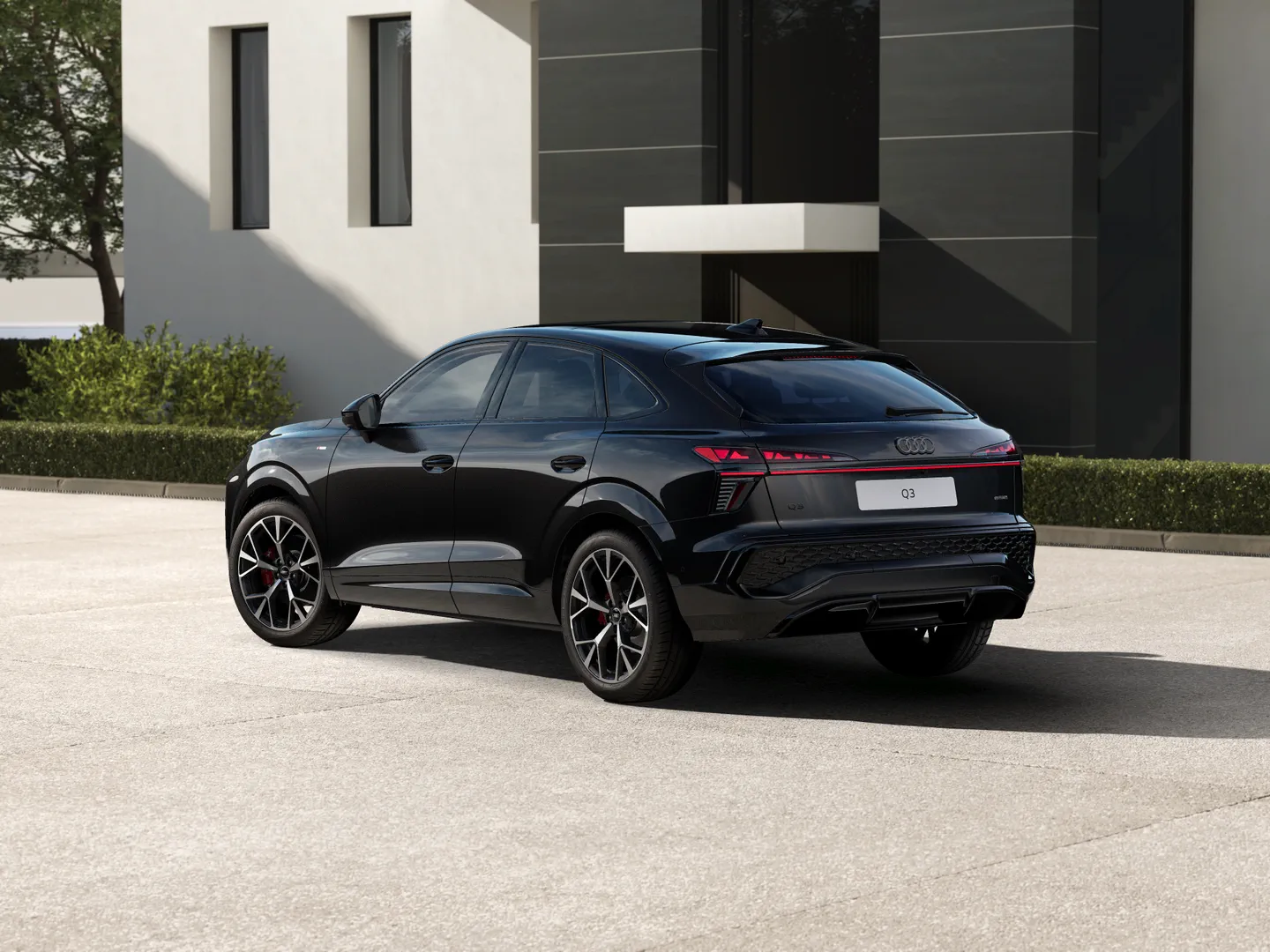 Image about Audi Q3 Sportback TFSI quattro 195 kW