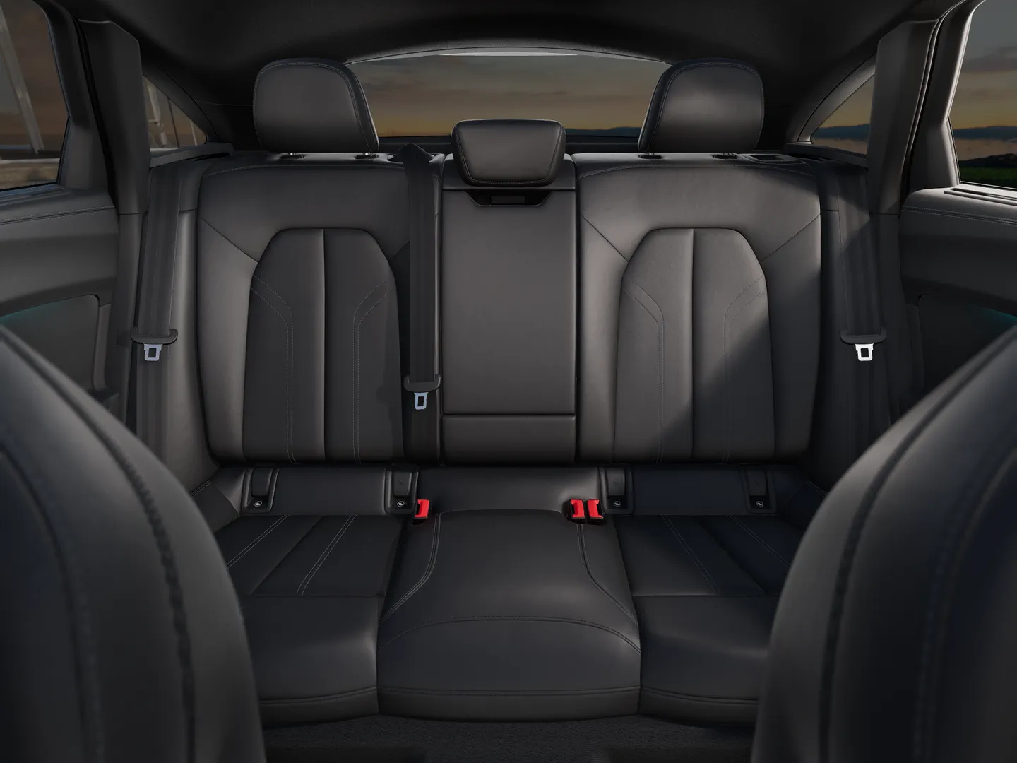 Audi A5 Sedan TFSI 110 kW S tronic リヤシート