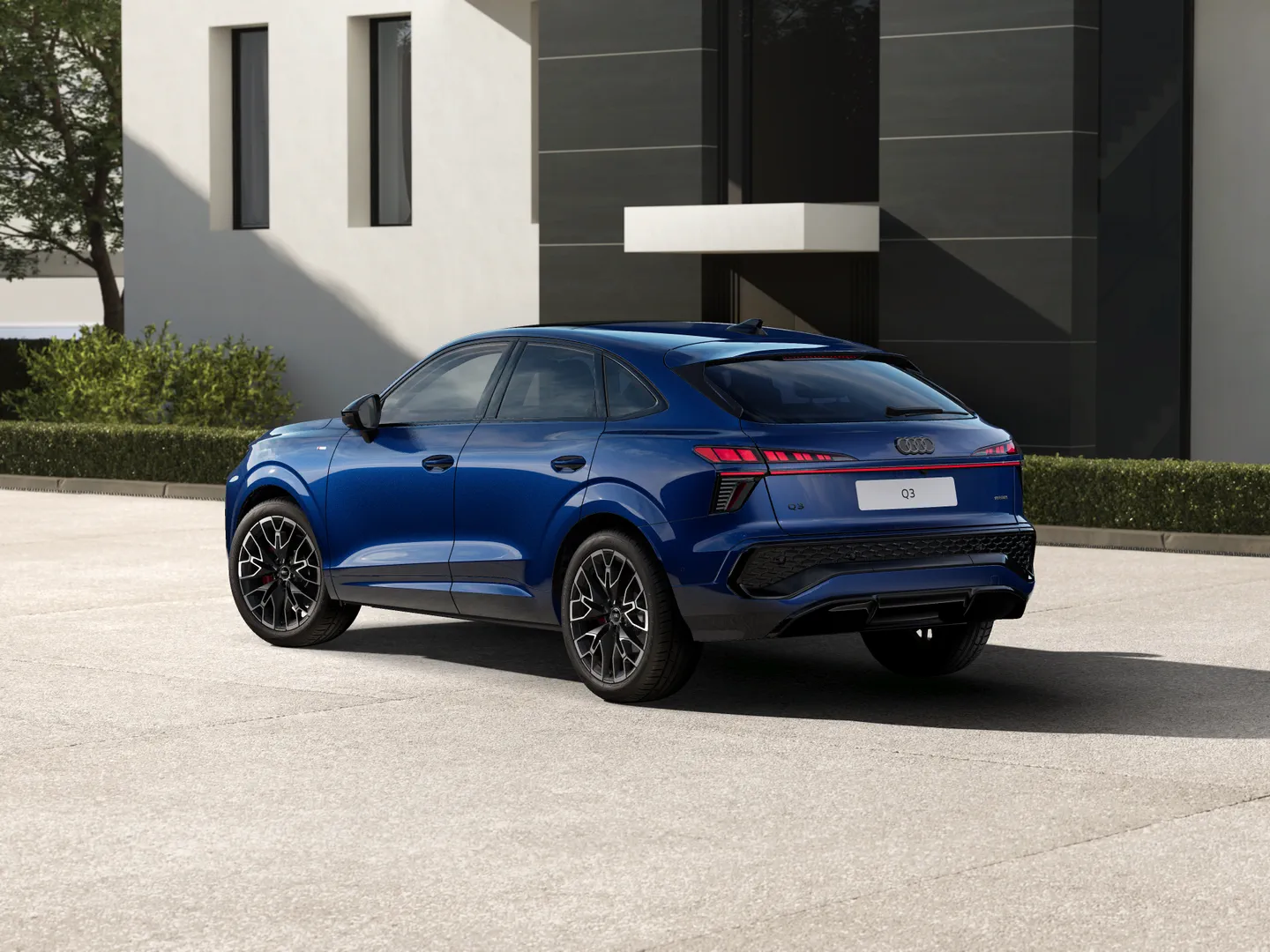 Image about Audi Q3 Sportback TFSI quattro 195 kW