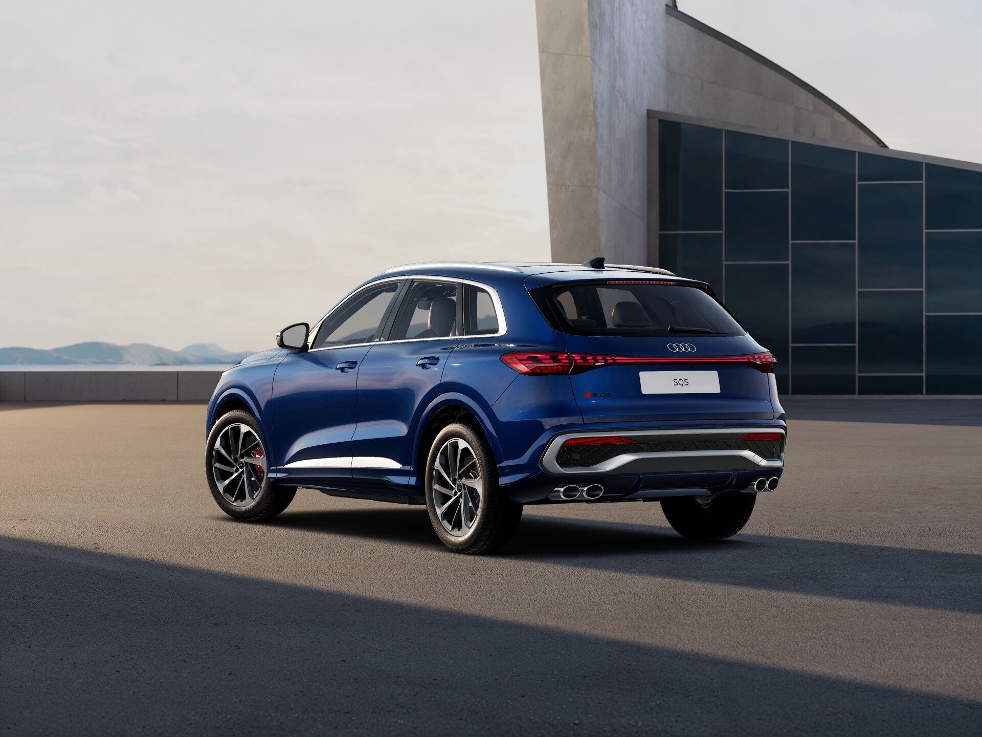 SQ5 EXTERIOR-REAR-3-4