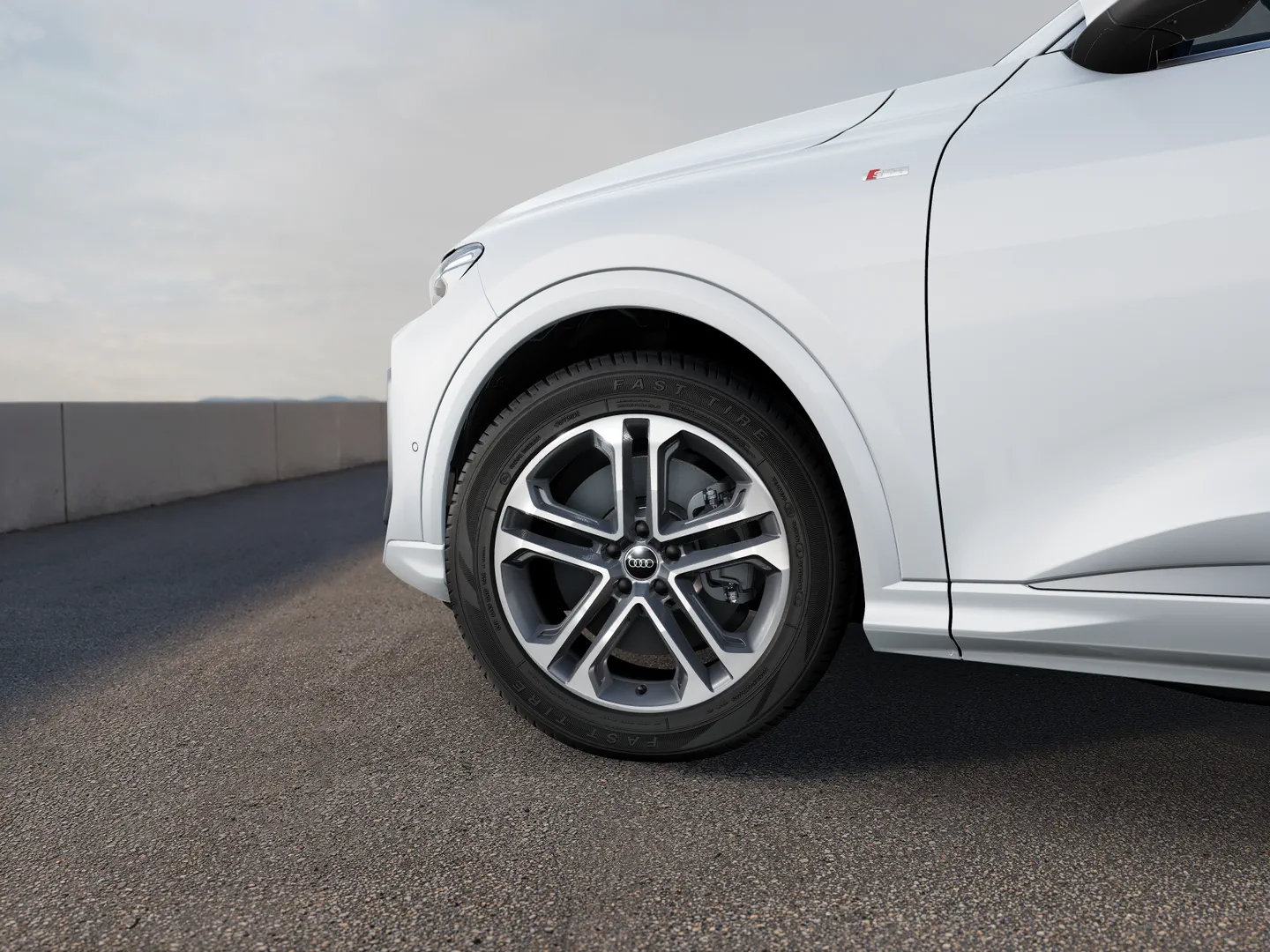 Audi Q5 Sportback TDI quattro 150 kW advancedS tronic ホイール