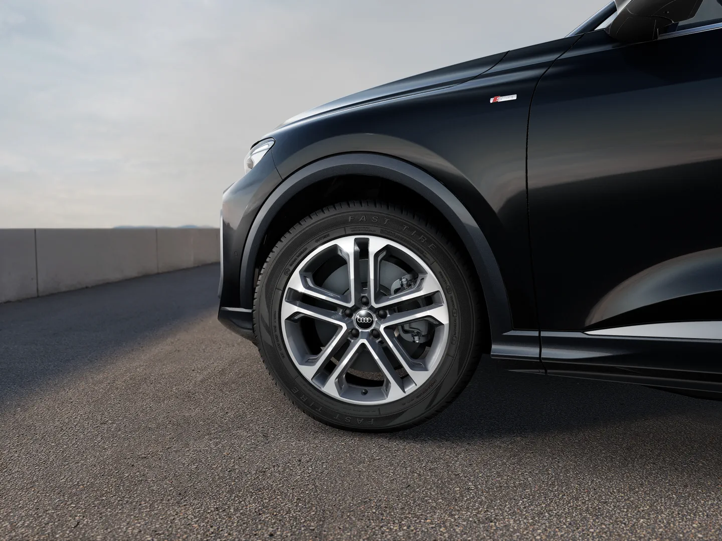 Zdjęcie Audi Q5 Sportback TDI quattro 150 kW S tronic – Ujęcie: obręcze
