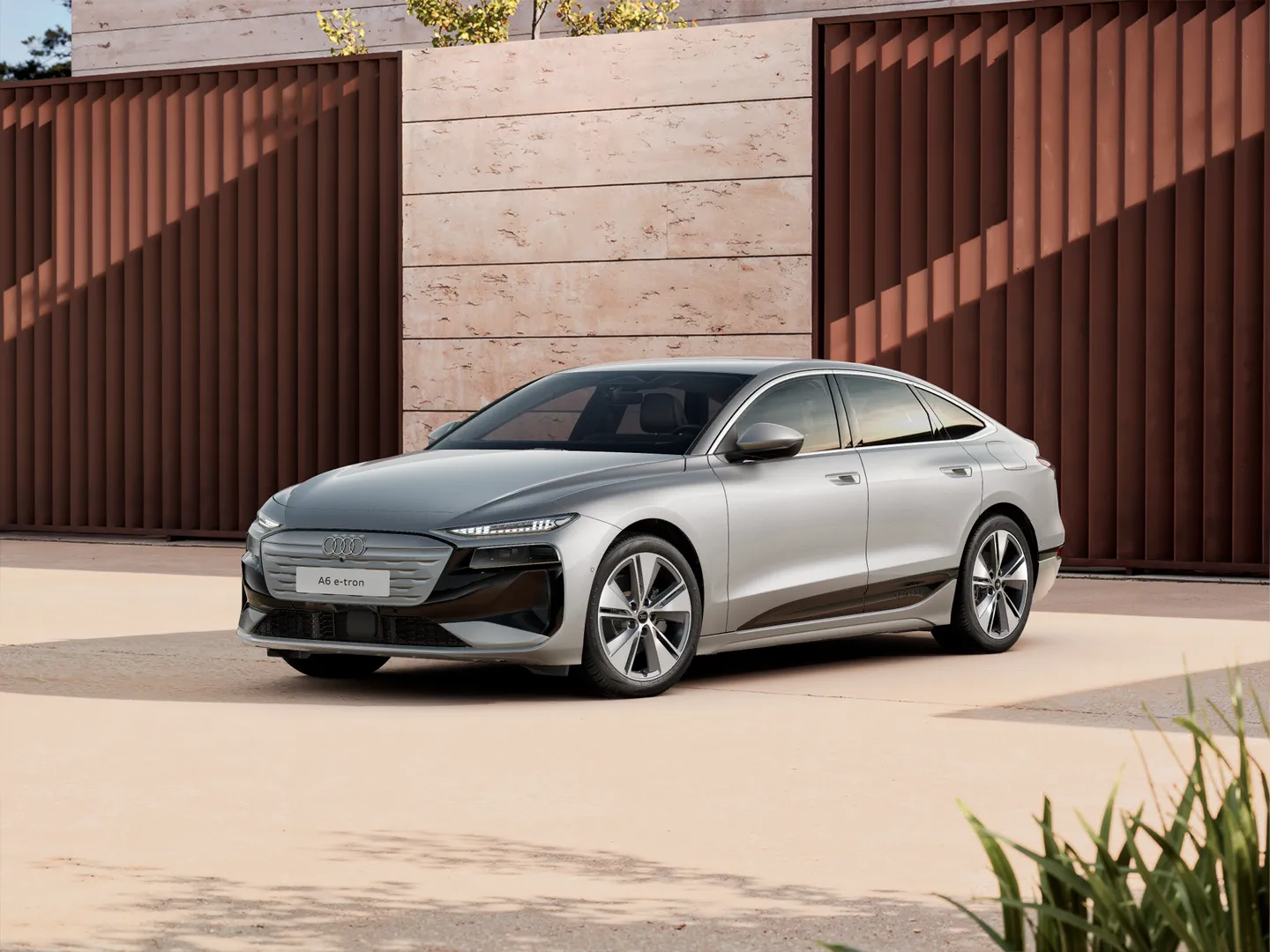 Zdjęcie Audi A6 Sportback e-tron e-tron 210,00 kW – Ujęcie: przód 3/4