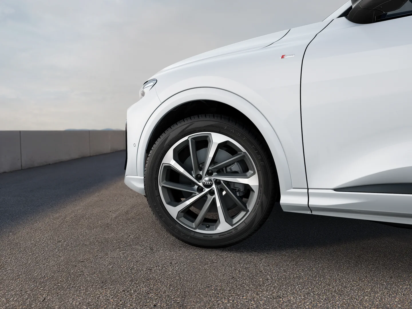 Audi Q5 SUV TDI quattro 150 kW advancedS tronic ホイール