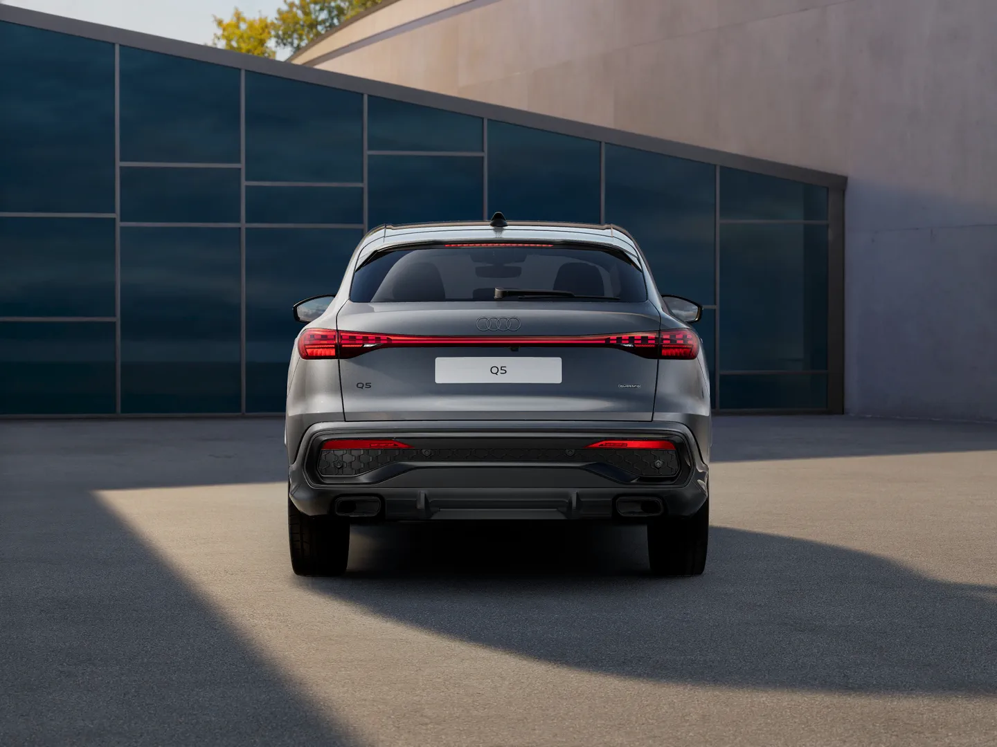 Zdjęcie Audi Q5 Sportback e-hybrid e-hybrid quattro 270 kW S tronic – Ujęcie: tył
