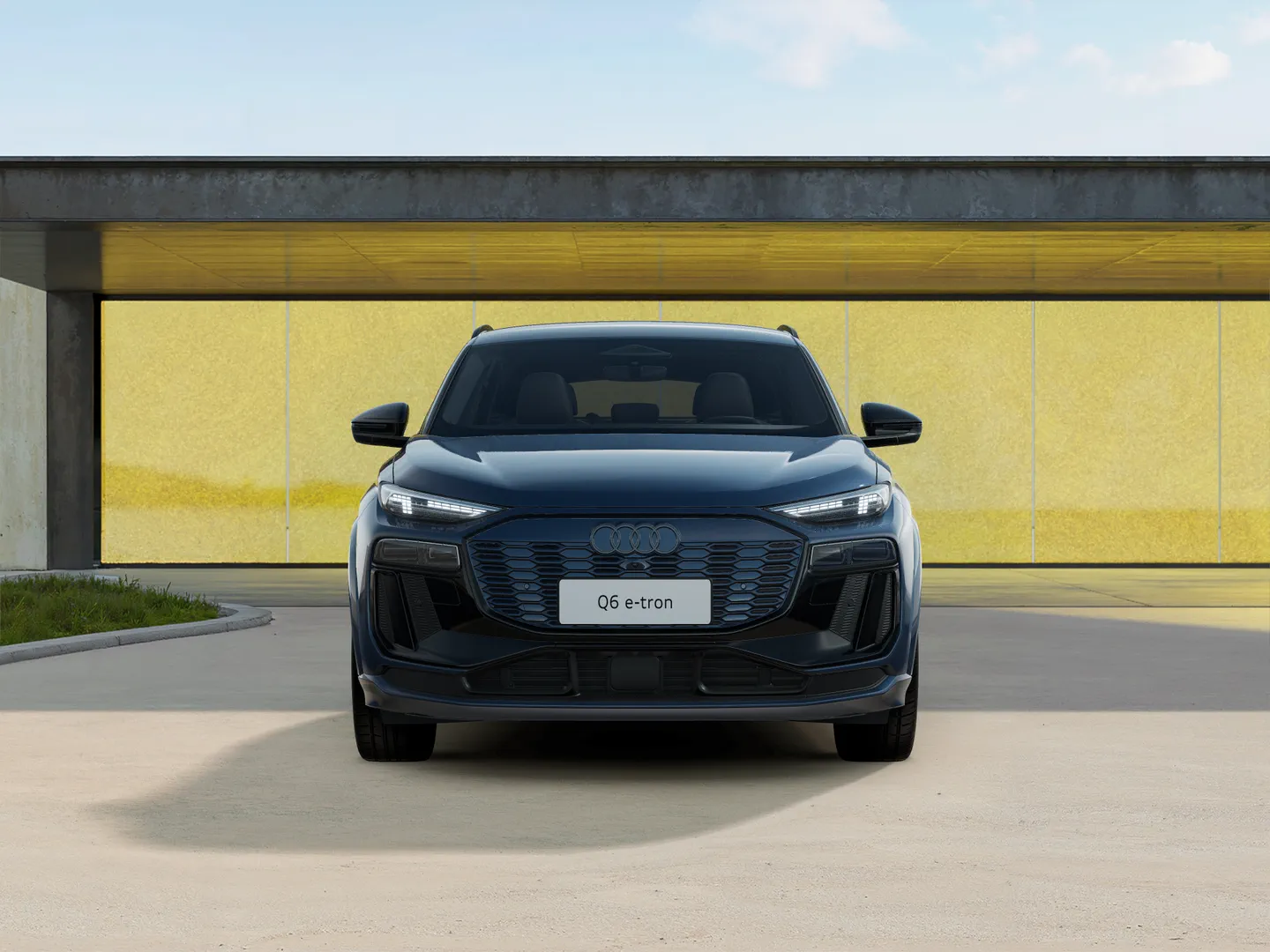Zdjęcie Audi Q6 Sportback e-tron e-tron 185,00 kW – Ujęcie: przód
