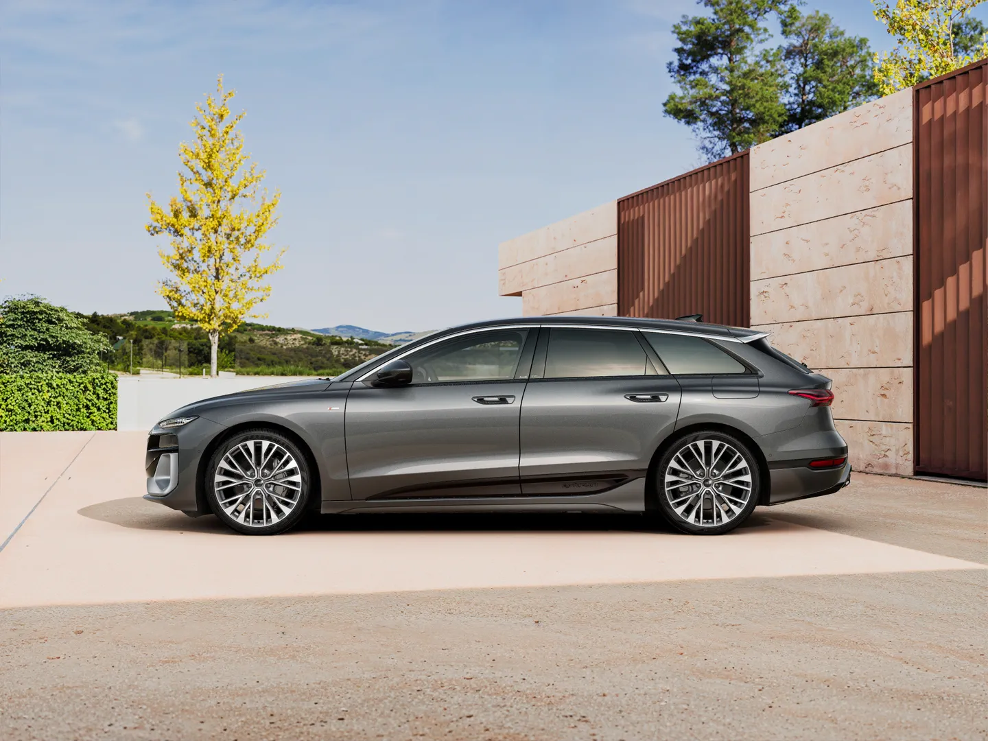 Bilde av Audi A6 Avant e-tron Tech Pro e-tron quattro - Visning:&nbsp;siden