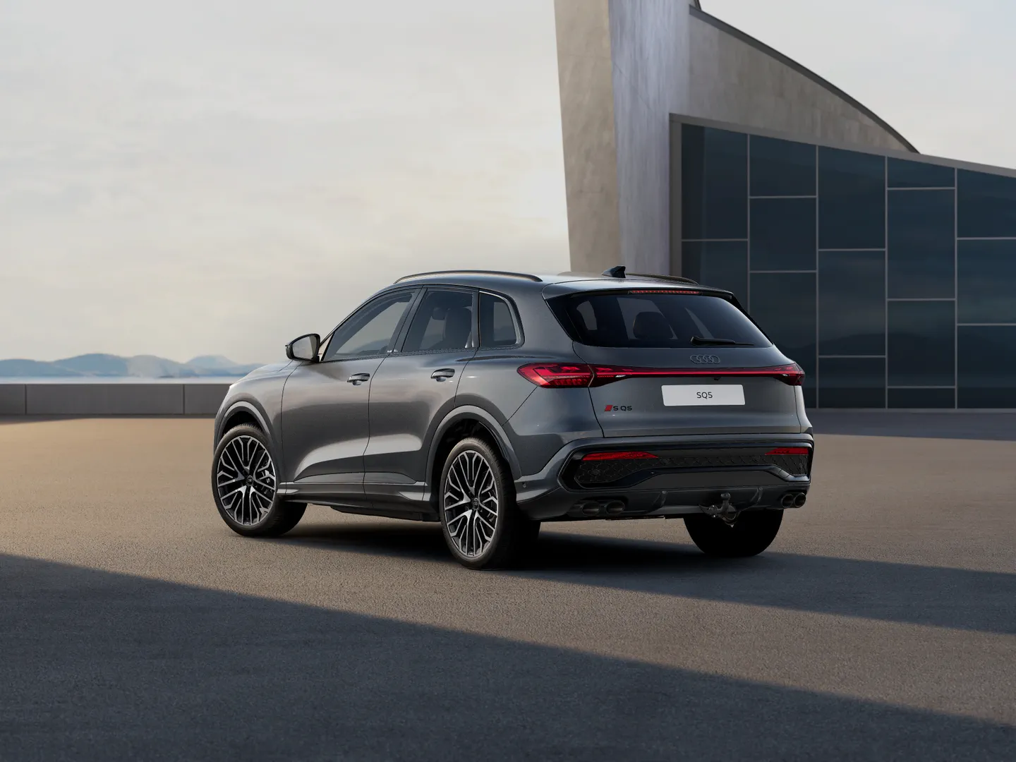 Zdjęcie&nbsp;Audi SQ5 SUV&nbsp;SQ5 SUV TFSI 270 kW S tronic&nbsp;– Ujęcie: tył 3/4