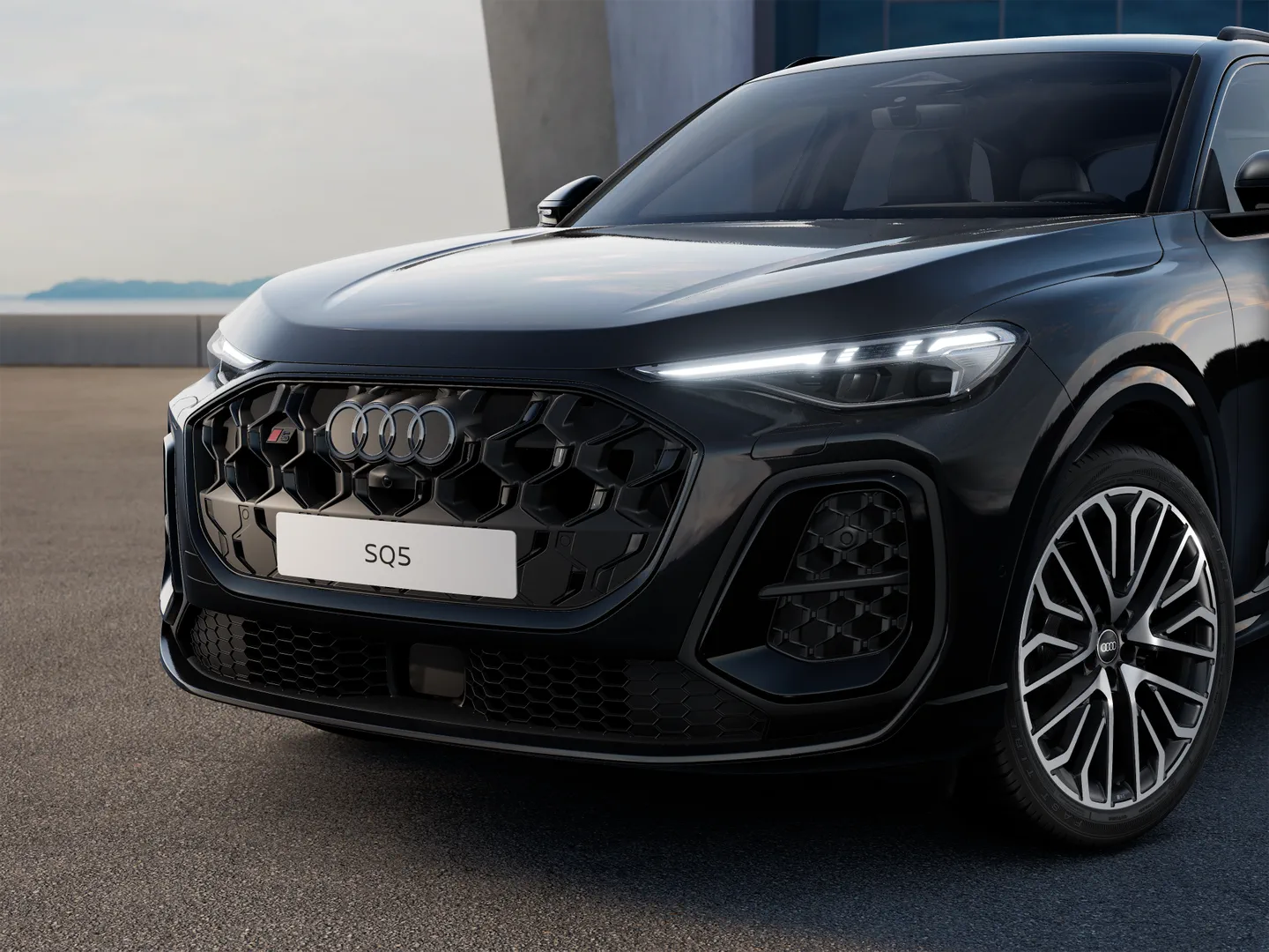 Zdjęcie Audi SQ5 SUV SQ5 SUV TFSI 270 kW S tronic – Ujęcie: reflektory