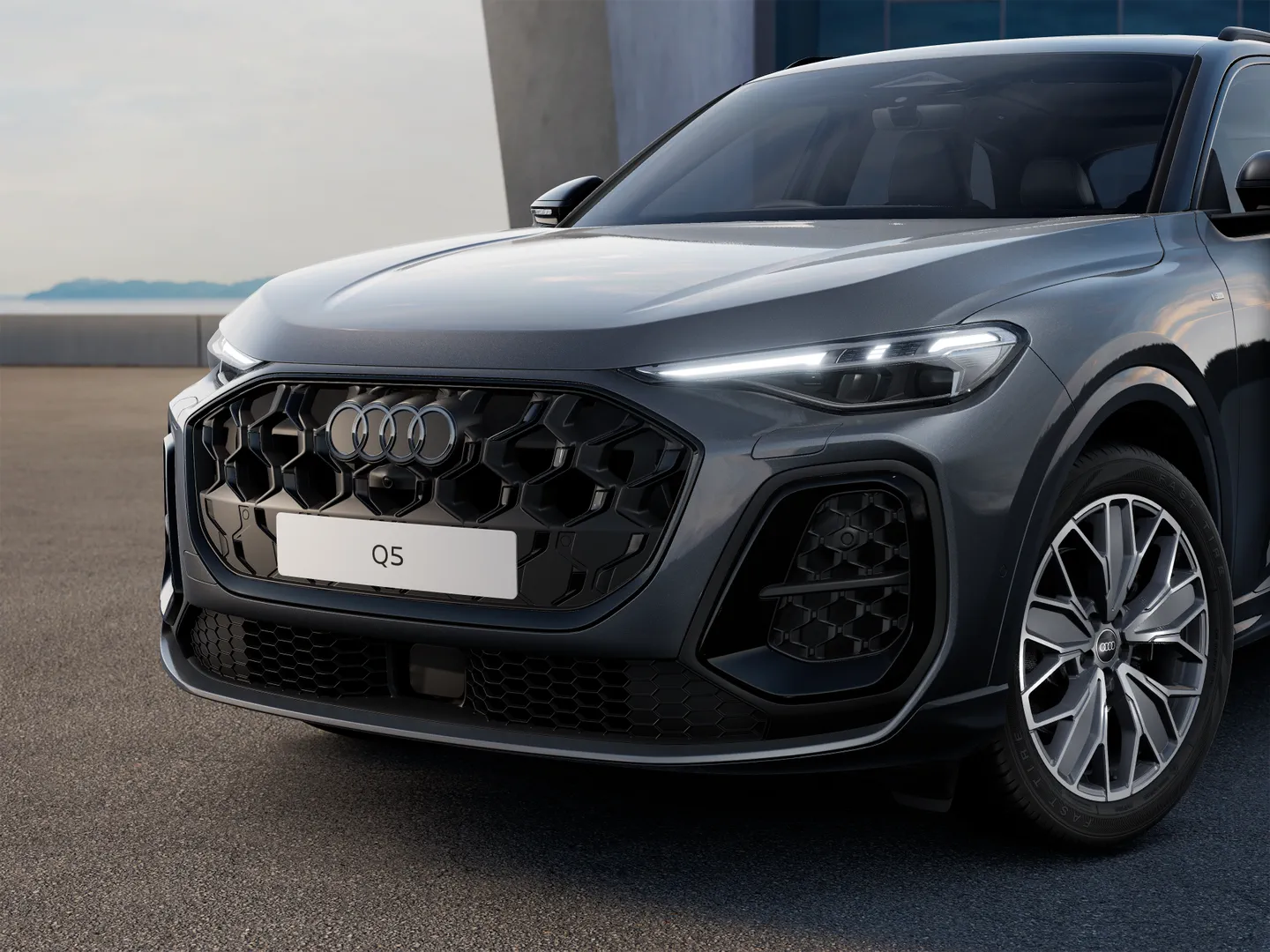 Image about Audi Q5 SUV TFSI quattro 200 kW sport
