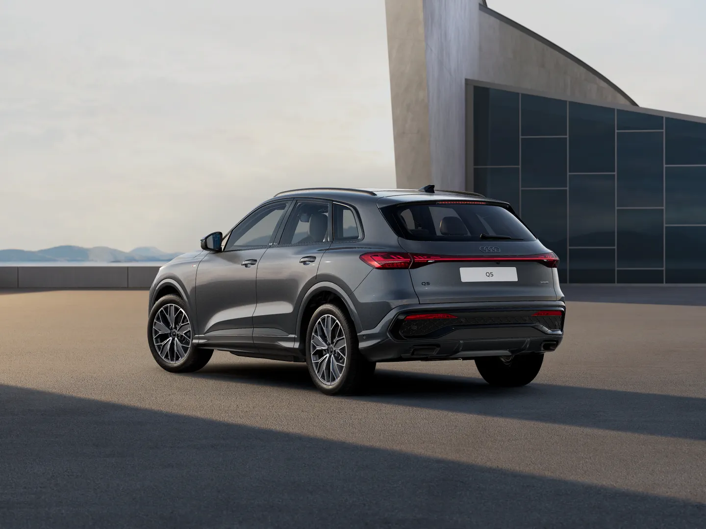 Image about Audi Q5 SUV TFSI quattro 200 kW sport