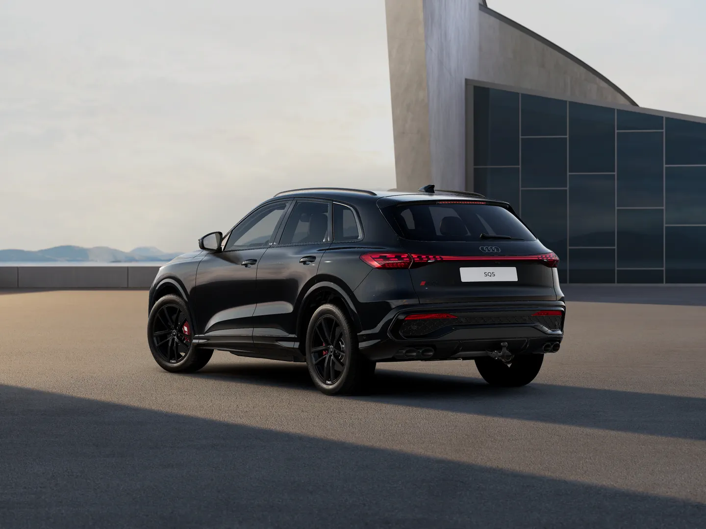 Zdjęcie&nbsp;Audi SQ5 SUV&nbsp;SQ5 SUV TFSI 270 kW S tronic&nbsp;– Ujęcie: tył 3/4