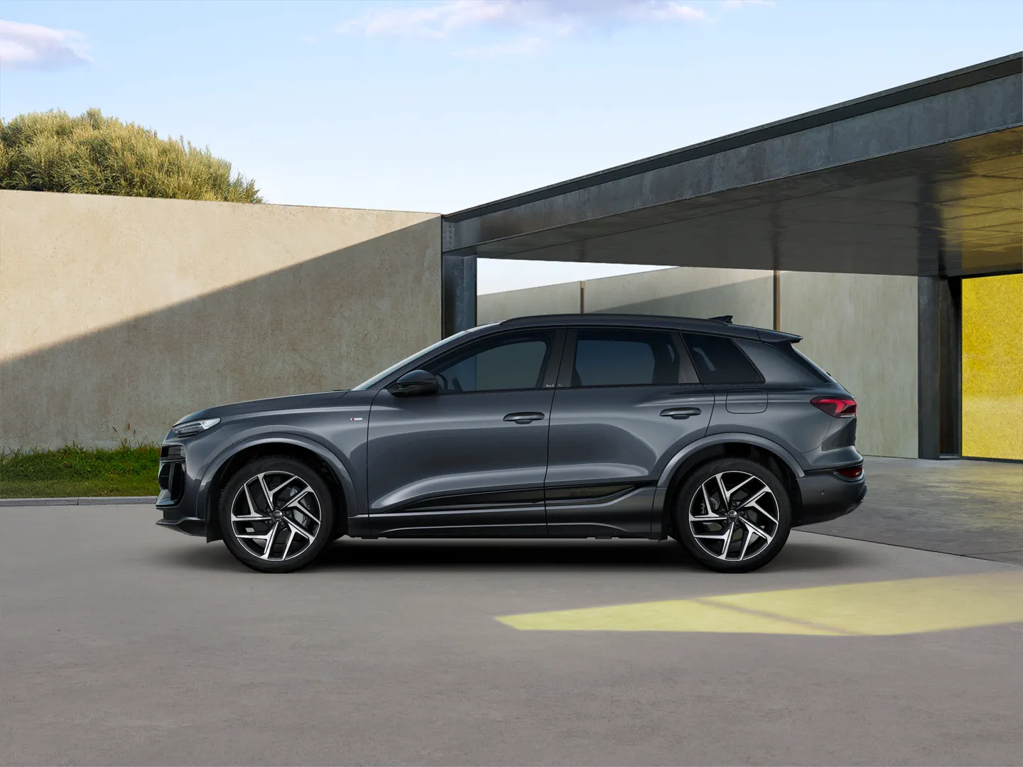 Image about Audi Q6 SUV e-tron e-tron