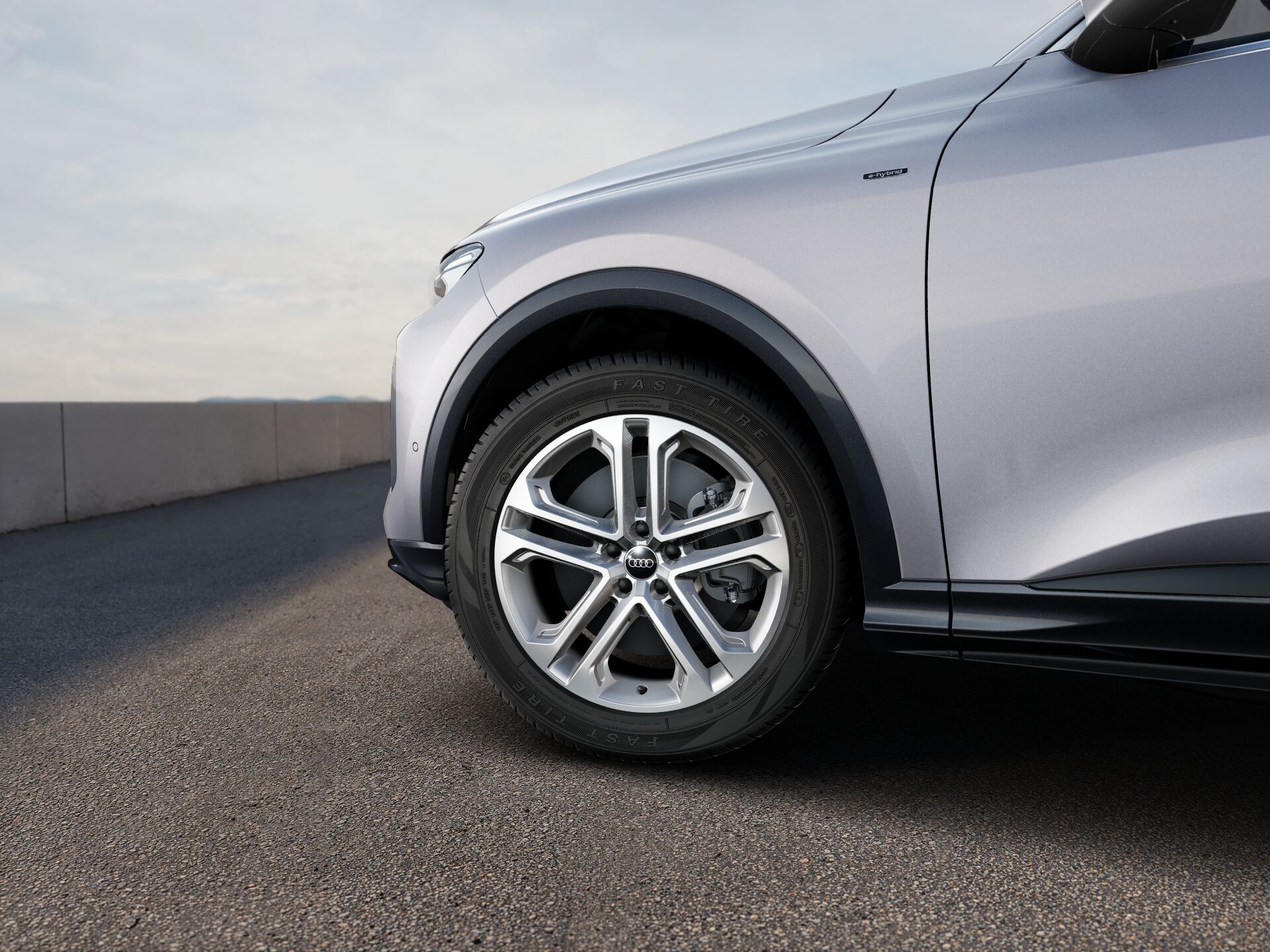 Nuova Q5 Sportback e-hybrid 5