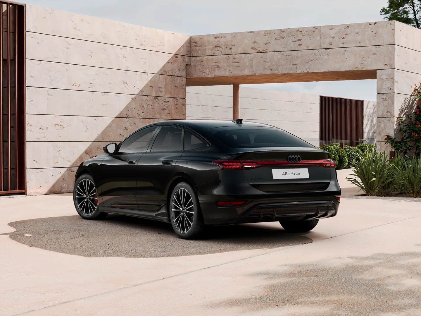 Zdjęcie Audi A6 Sportback e-tron e-tron 210,00 kW – Ujęcie: tył 3/4