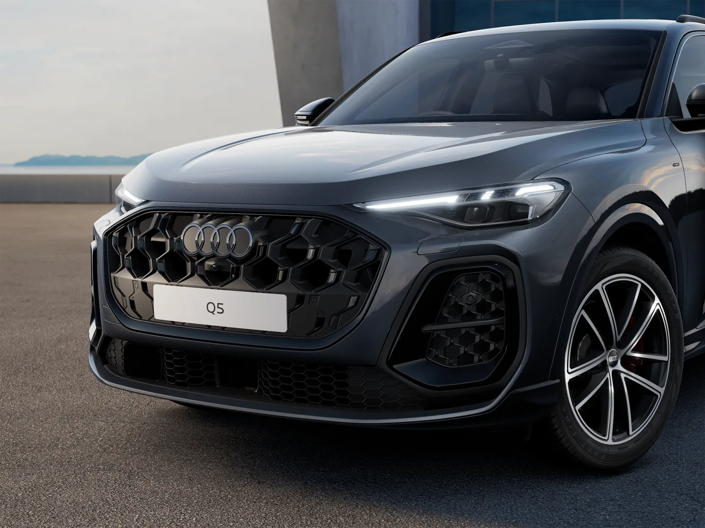 Image about Audi Q5 SUV e-hybrid quattro S tronic