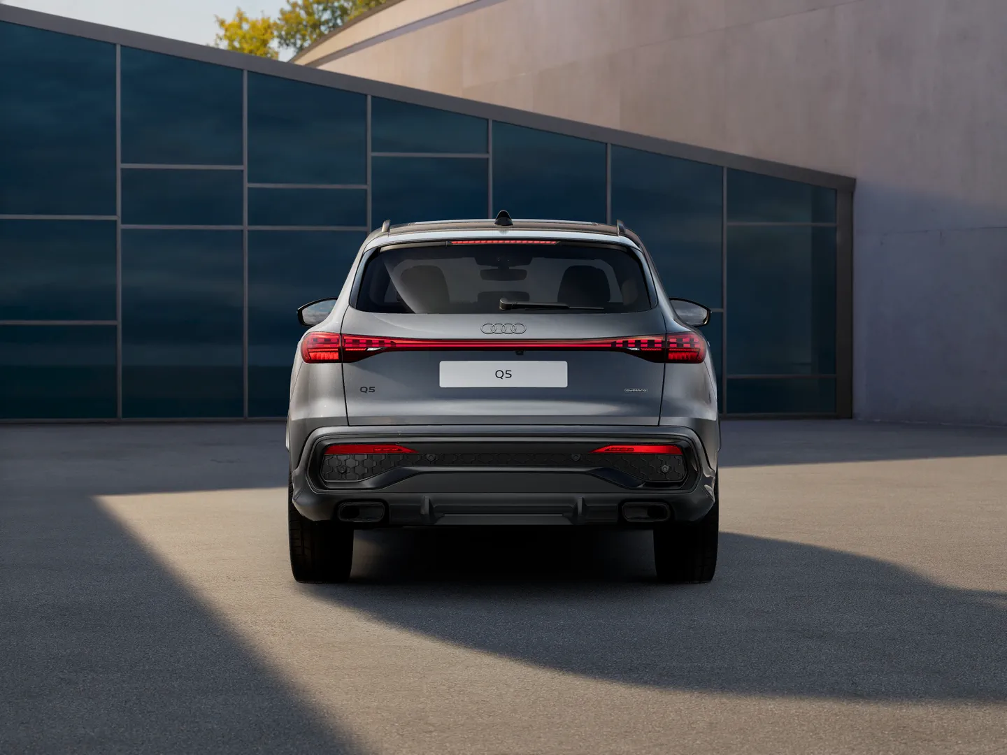 Image about Audi Q5 SUV e-hybrid quattro S tronic
