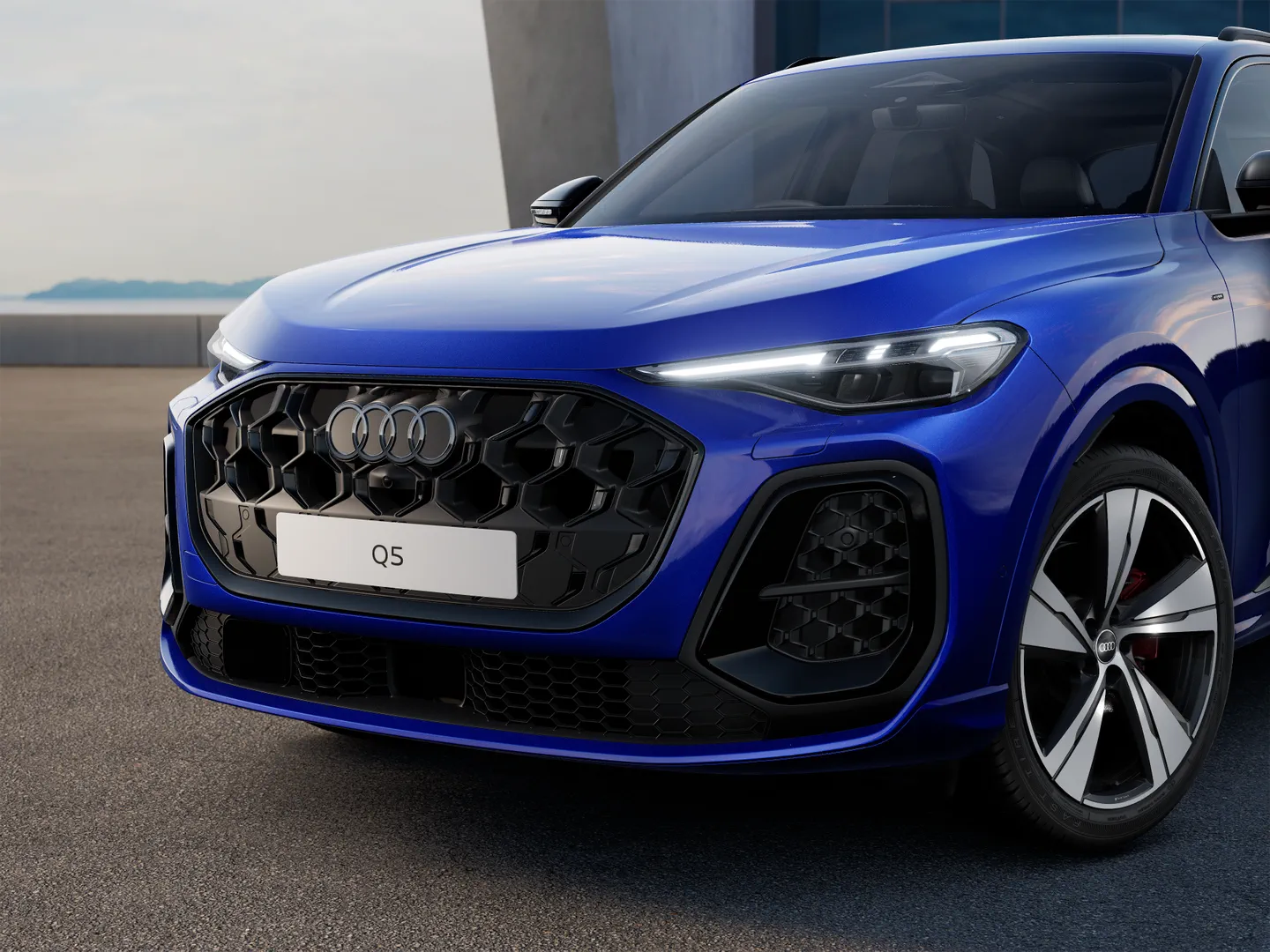 Image about Audi Q5 SUV e-hybrid quattro S tronic