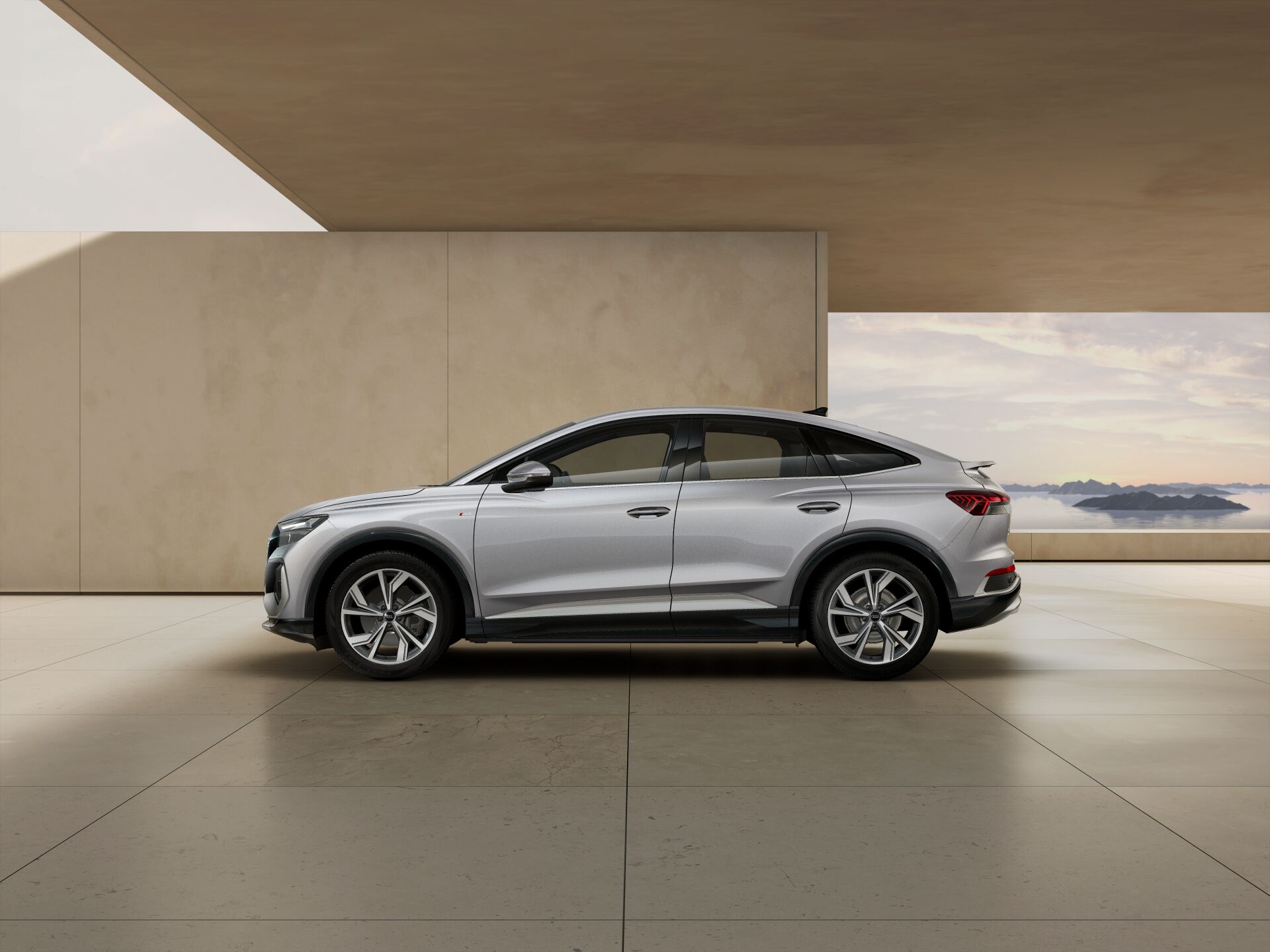 Q4 Sportback e-tron EXTERIOR-PARALLEL-SIDE