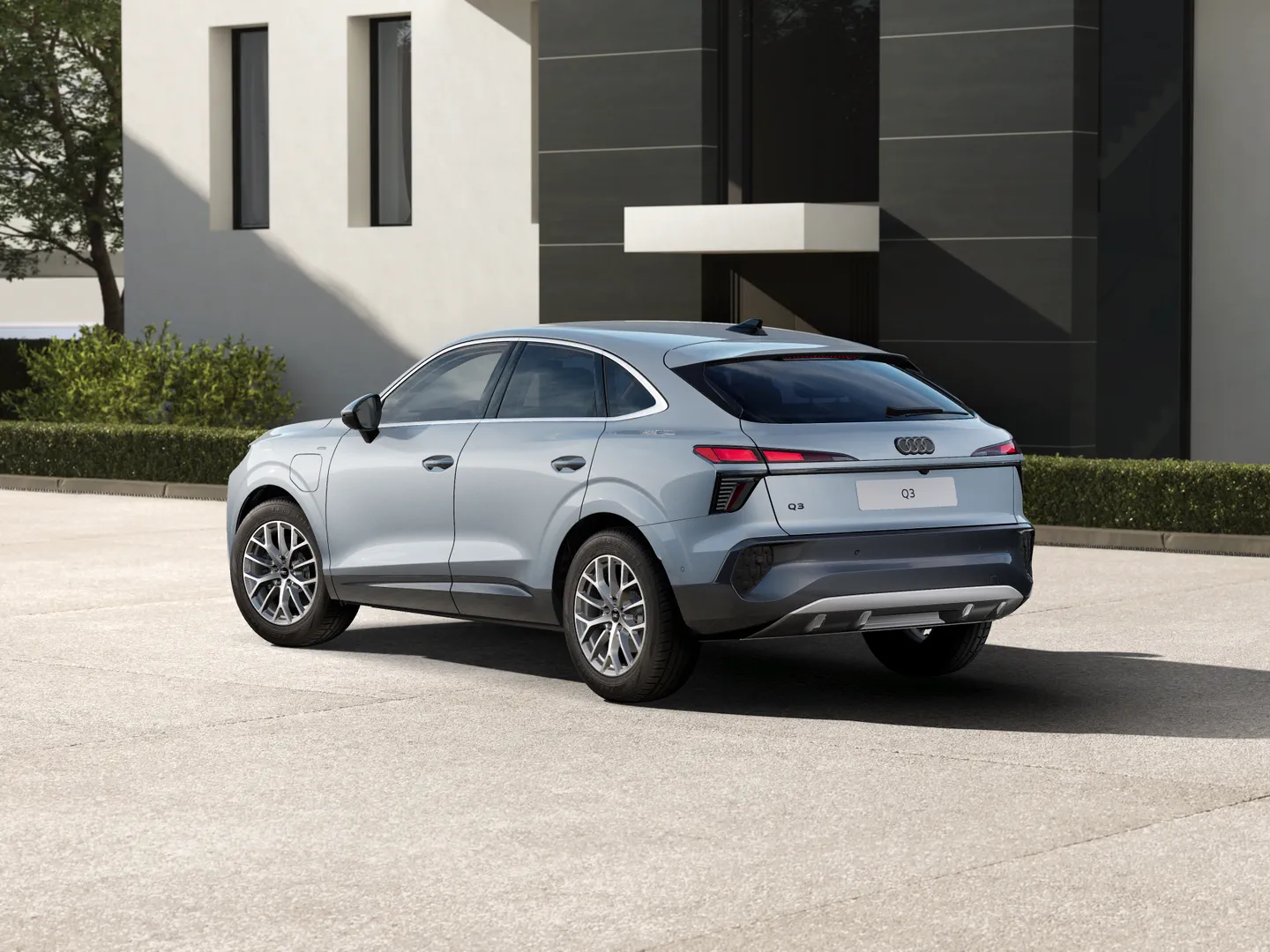 Zdjęcie&nbsp;Audi Q3 Sportback e-hybrid&nbsp;e-hybrid 200 kW S tronic&nbsp;– Ujęcie: tył 3/4