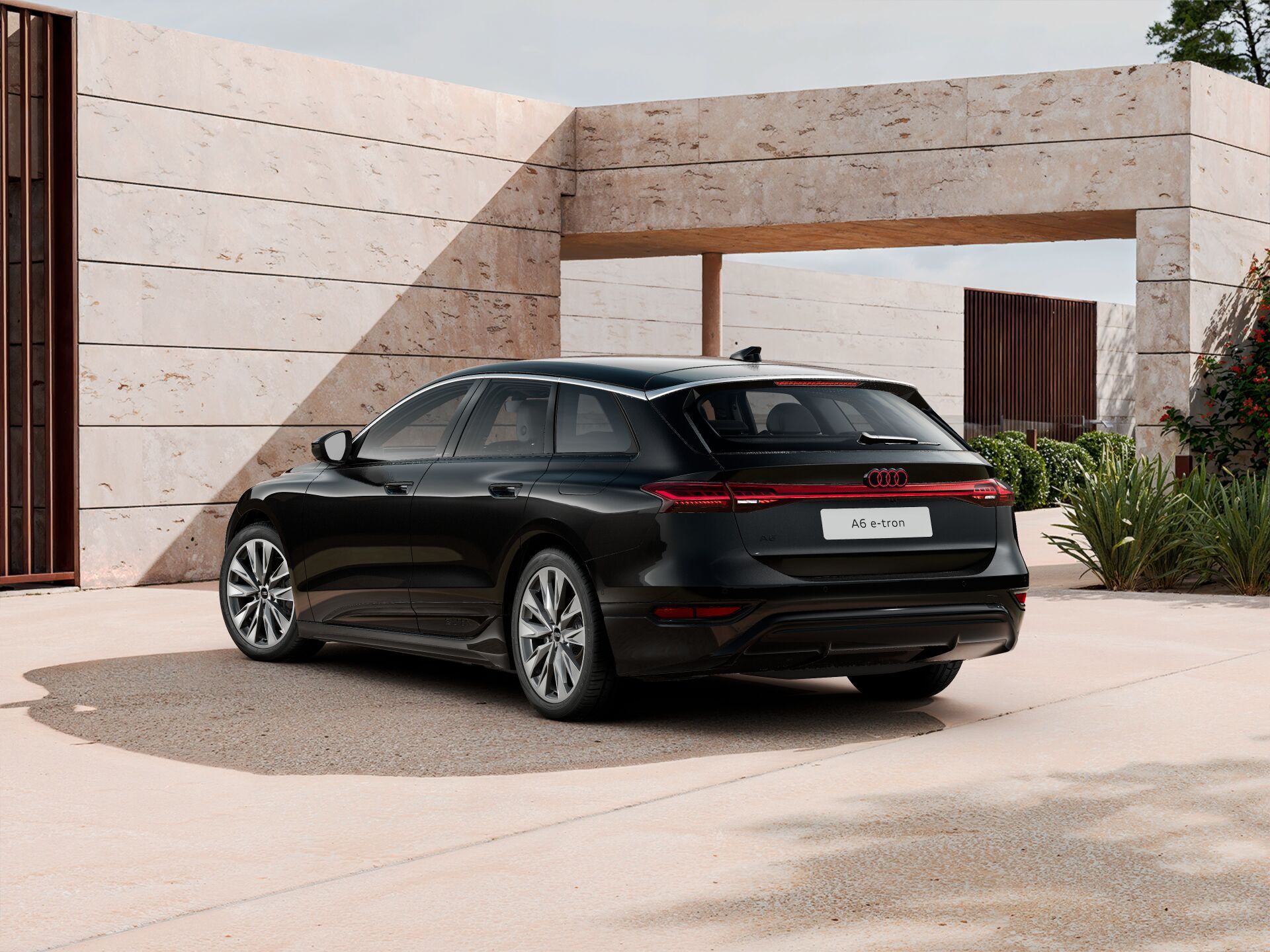 A6 Avant e-tron EXTERIOR-REAR-3-4