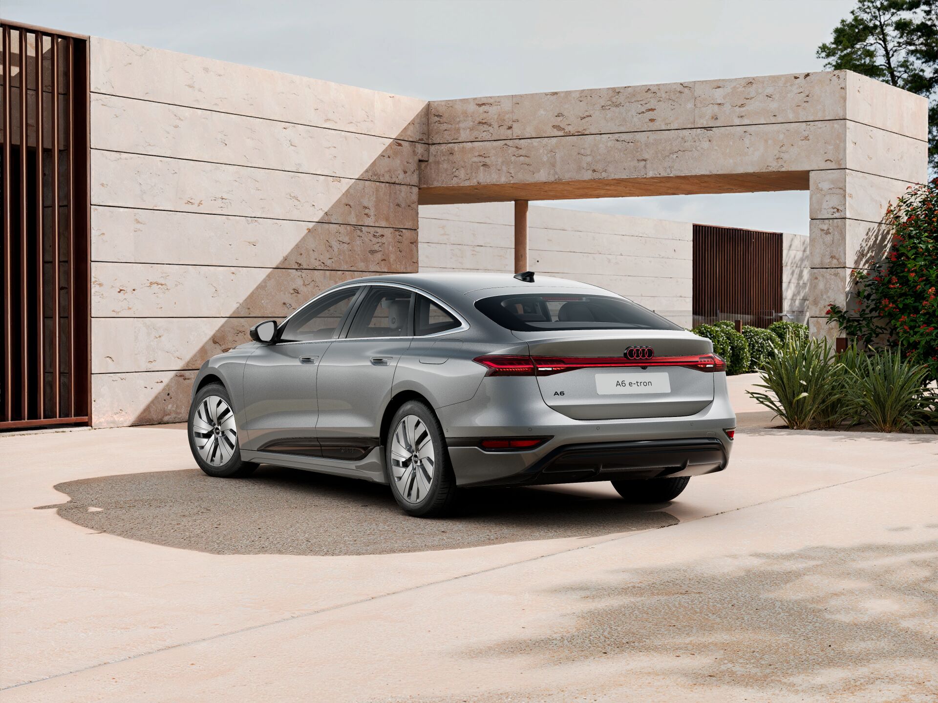 A6 Sportback e-tron EXTERIOR-REAR-3-4