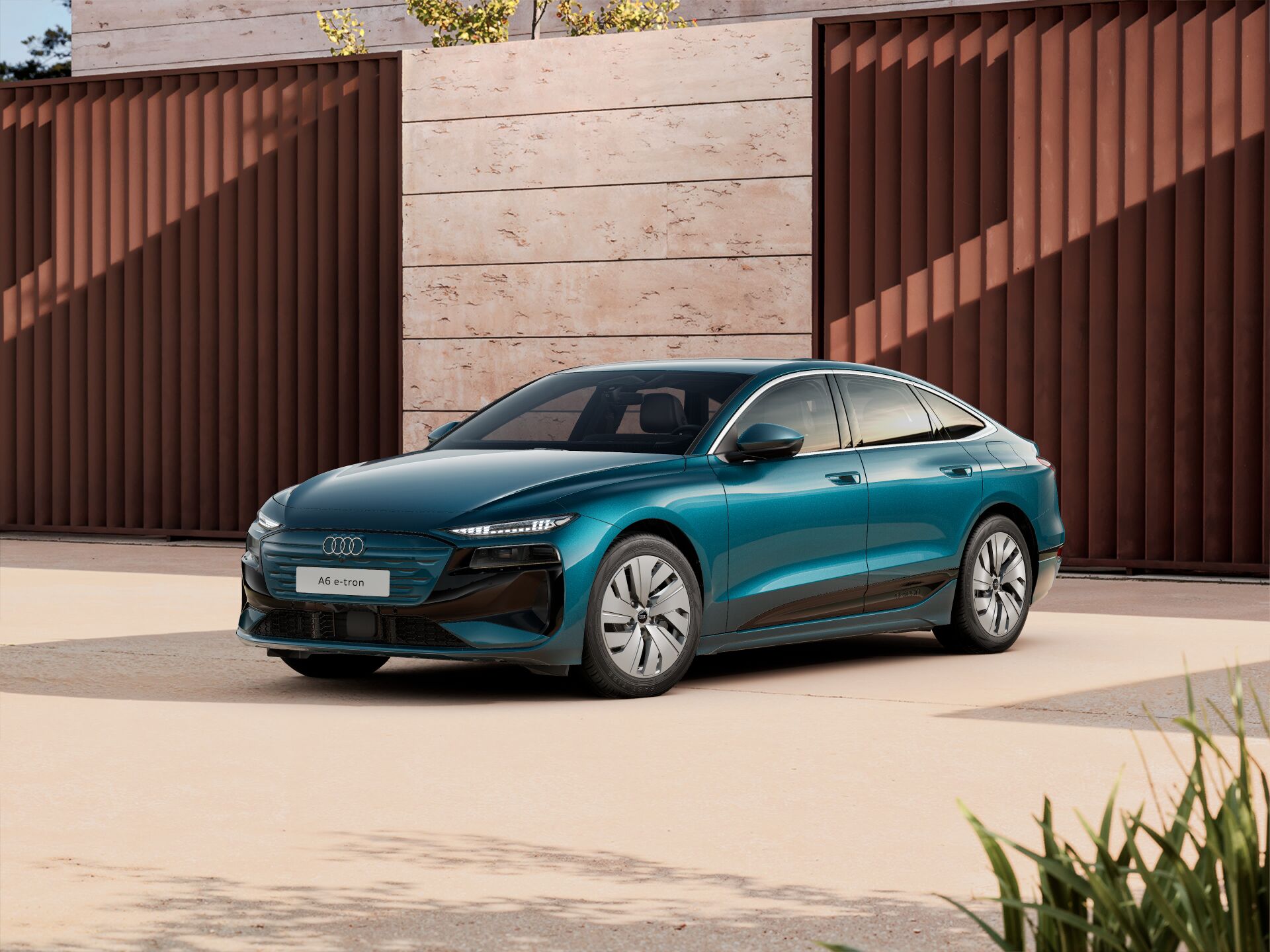 A6 Sportback e-tron EXTERIOR-FRONT-3-4