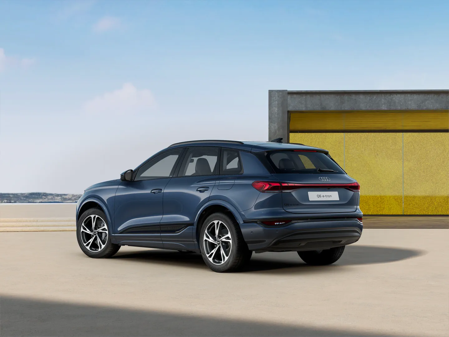 Image about Audi Q6 SUV e-tron e-tron