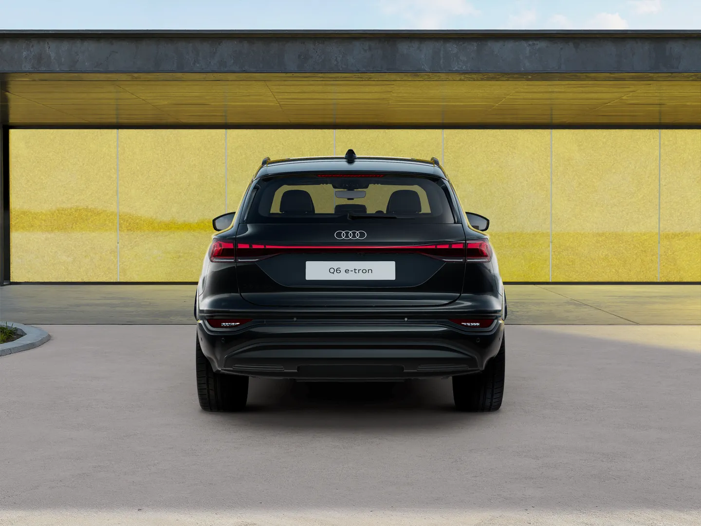 Image about Audi Q6 SUV e-tron e-tron