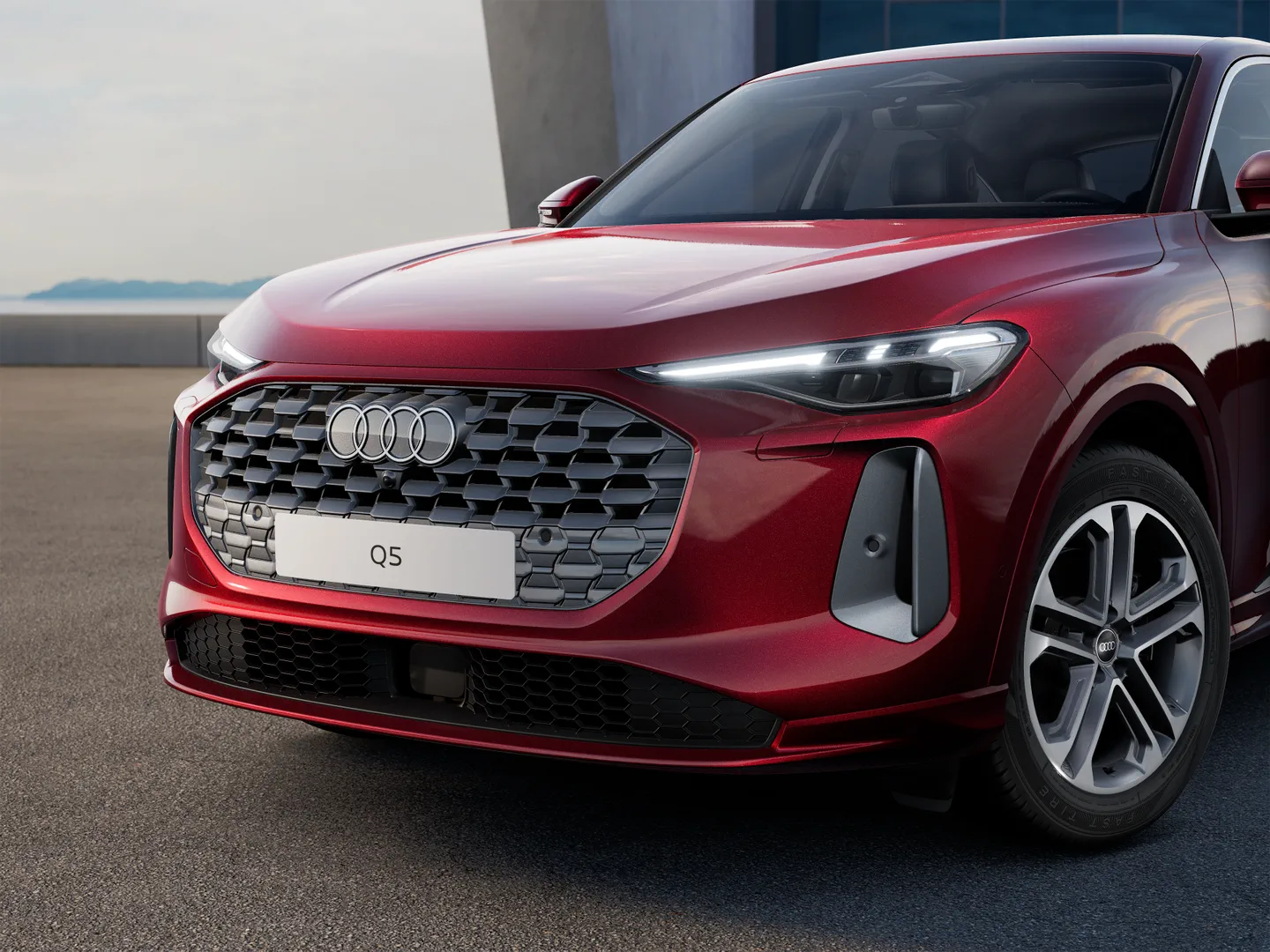 Zdjęcie&nbsp;Audi Q5 Sportback&nbsp;TFSI 150 kW S tronic&nbsp;– Ujęcie: reflektory