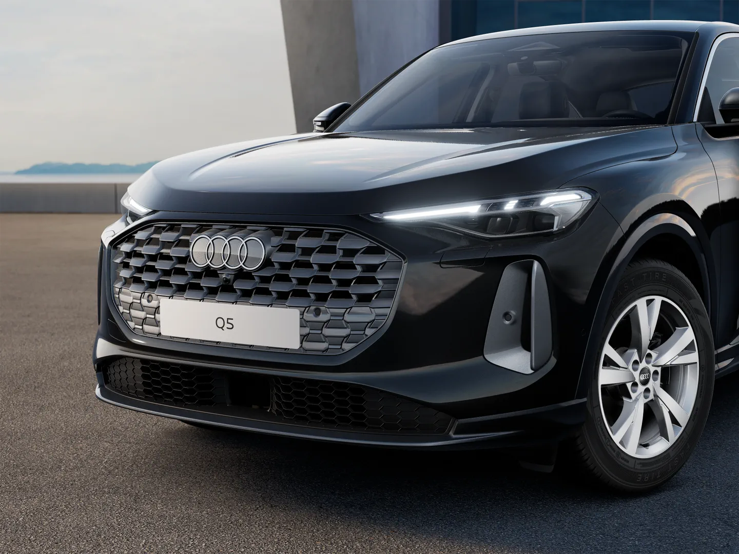 Zdjęcie&nbsp;Audi Q5 Sportback&nbsp;TFSI 150 kW S tronic&nbsp;– Ujęcie: reflektory