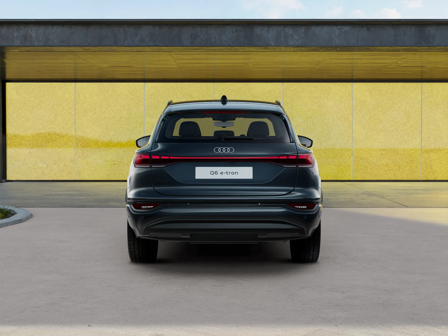 Image about Audi Q6 SUV e-tron e-tron