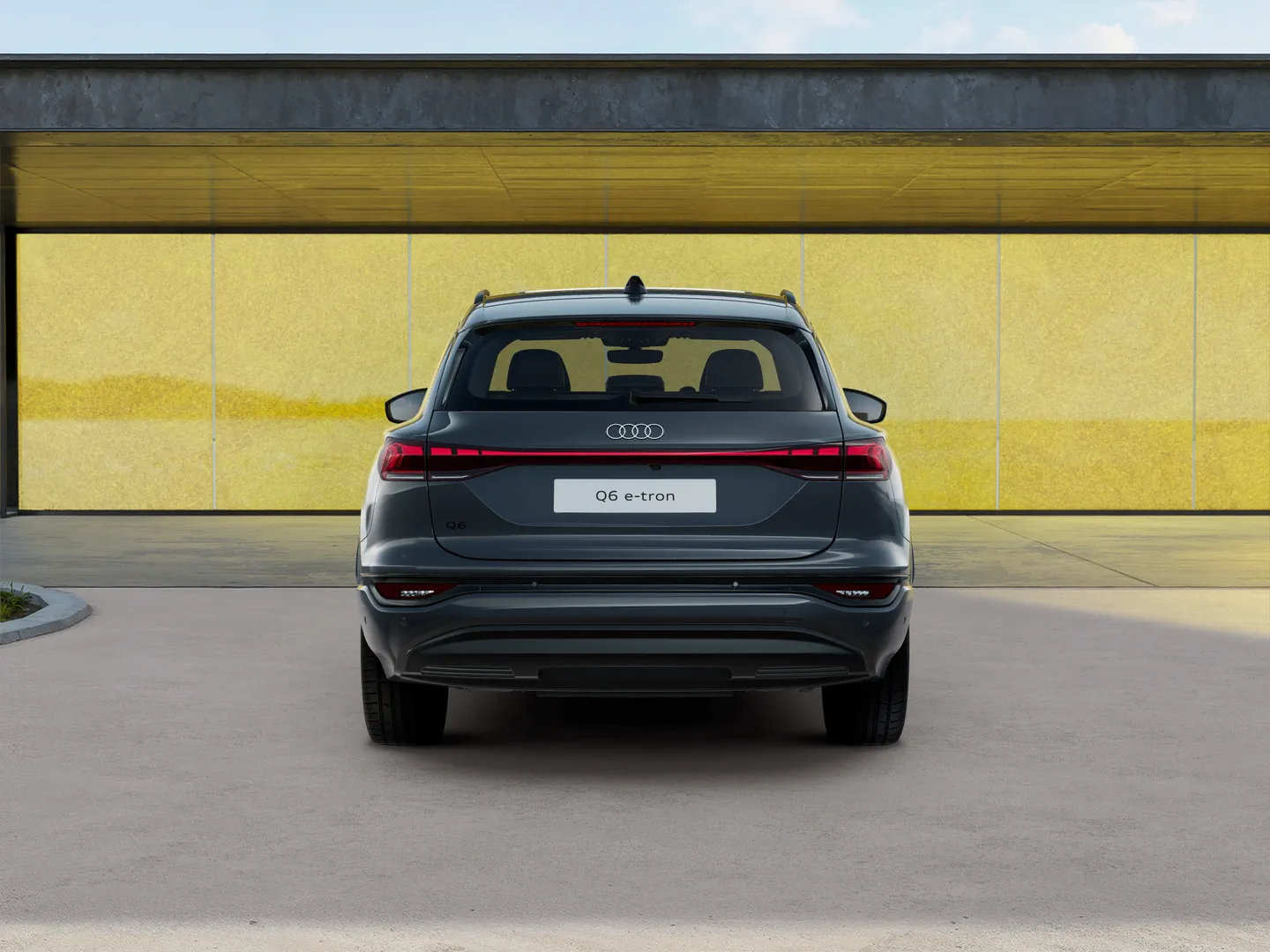 Image about Audi Q6 SUV e-tron e-tron