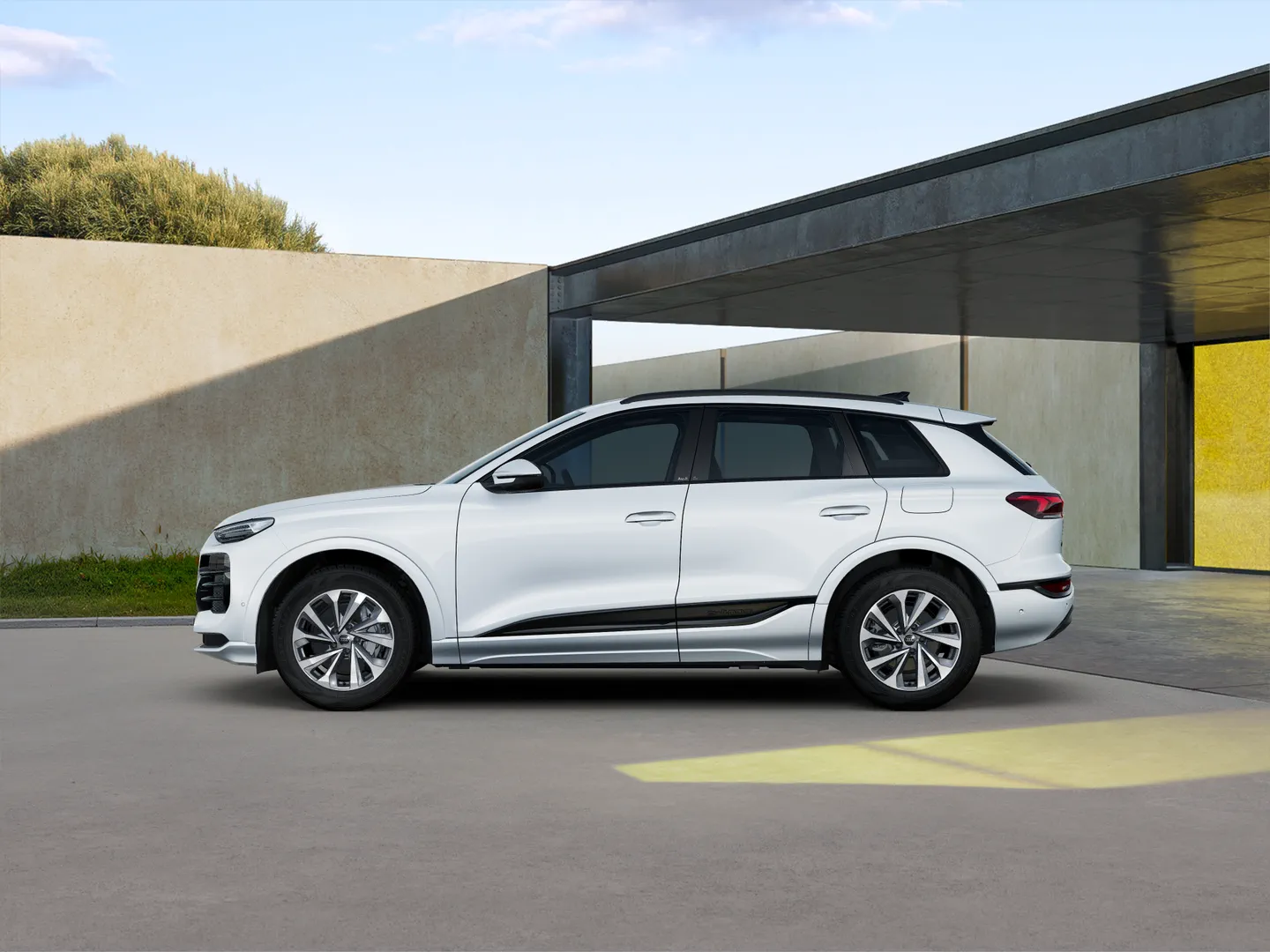 Image about Audi Q6 SUV e-tron e-tron