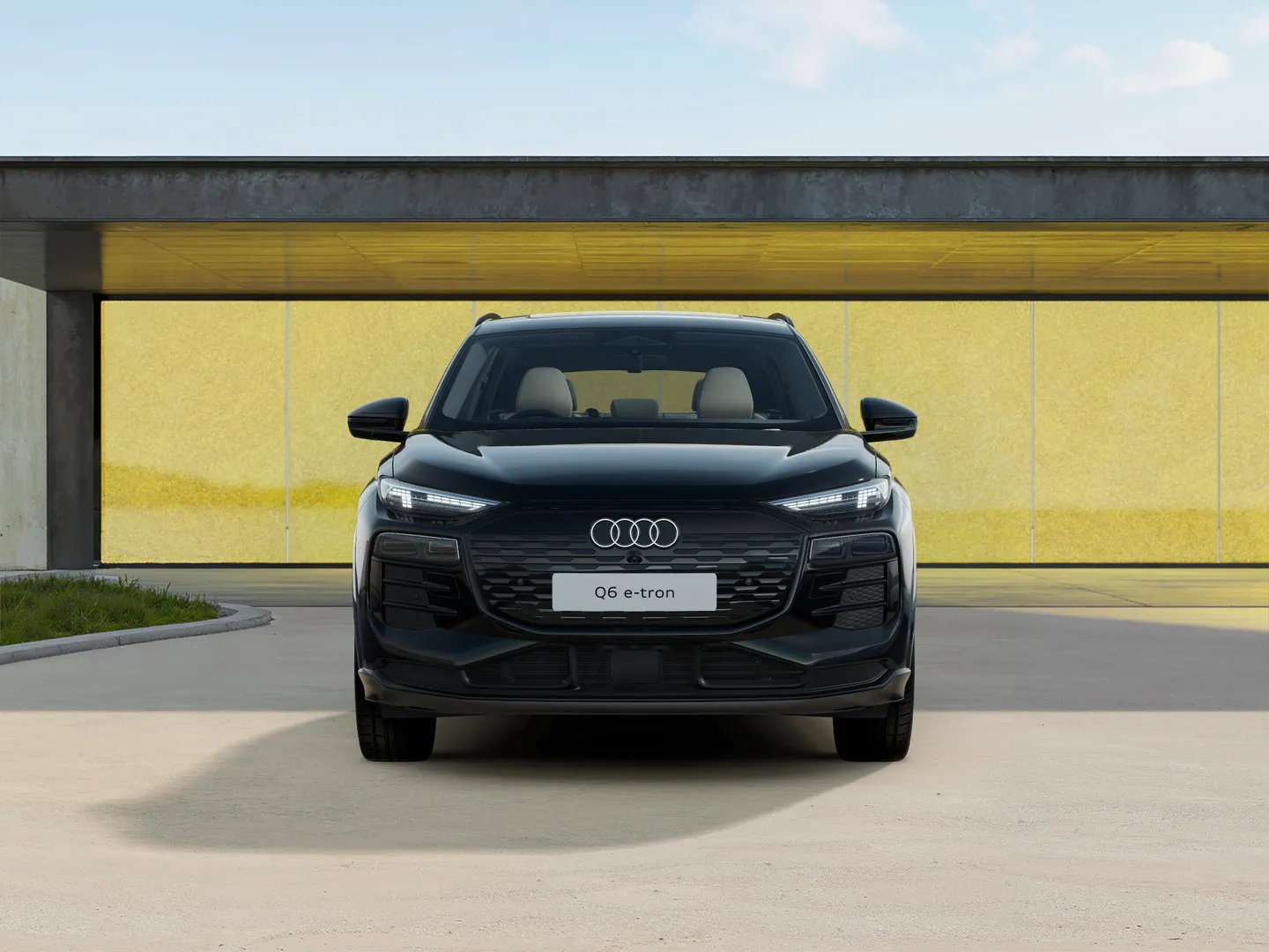 Image about Audi Q6 SUV e-tron e-tron