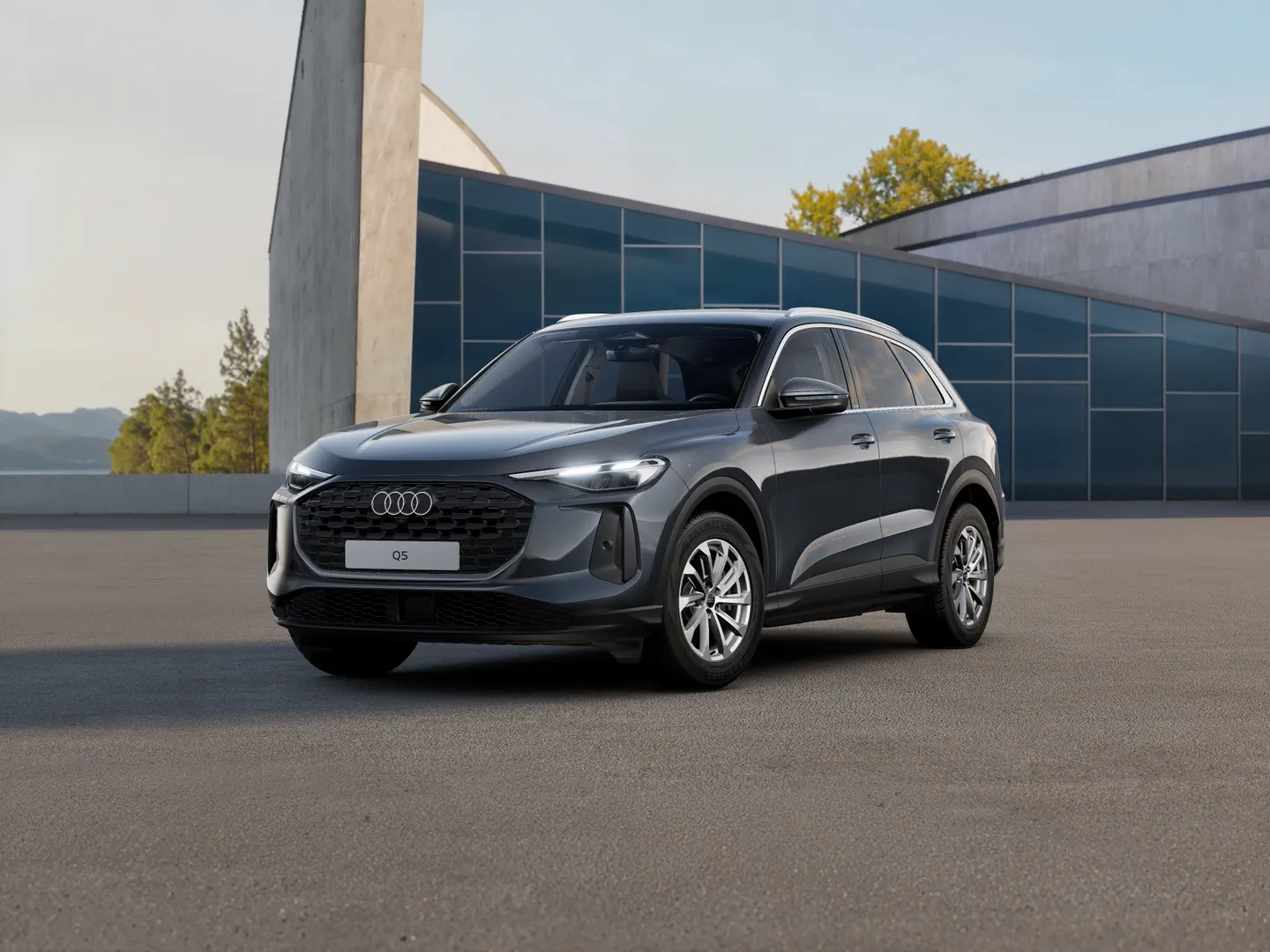 Zdjęcie Audi Q5 SUV TFSI 150 kW S tronic – Ujęcie: przód 3/4